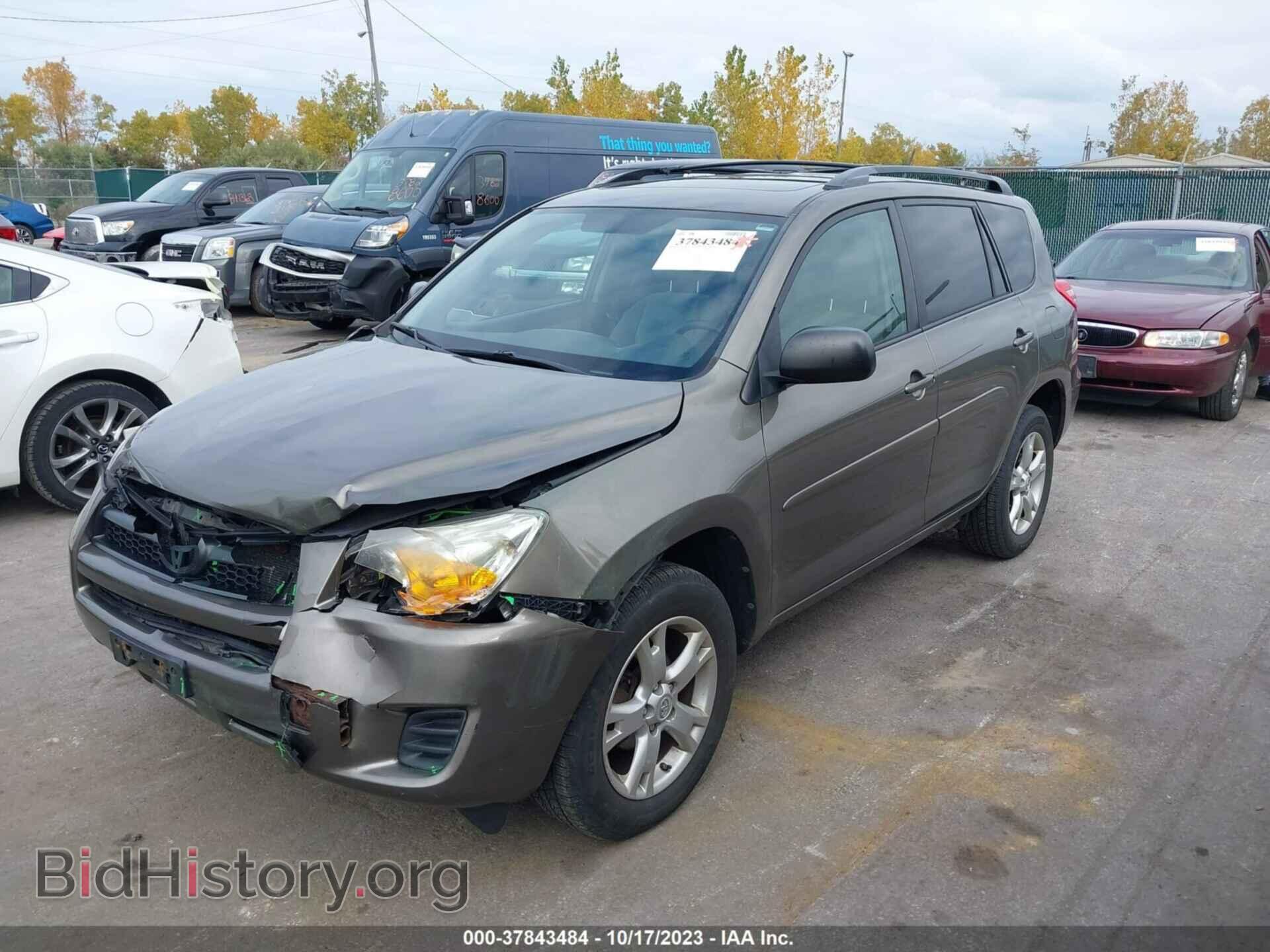 2011 TOYOTA RAV4 - VIN: 2T3BF4DV9BW103159 - Фото 2