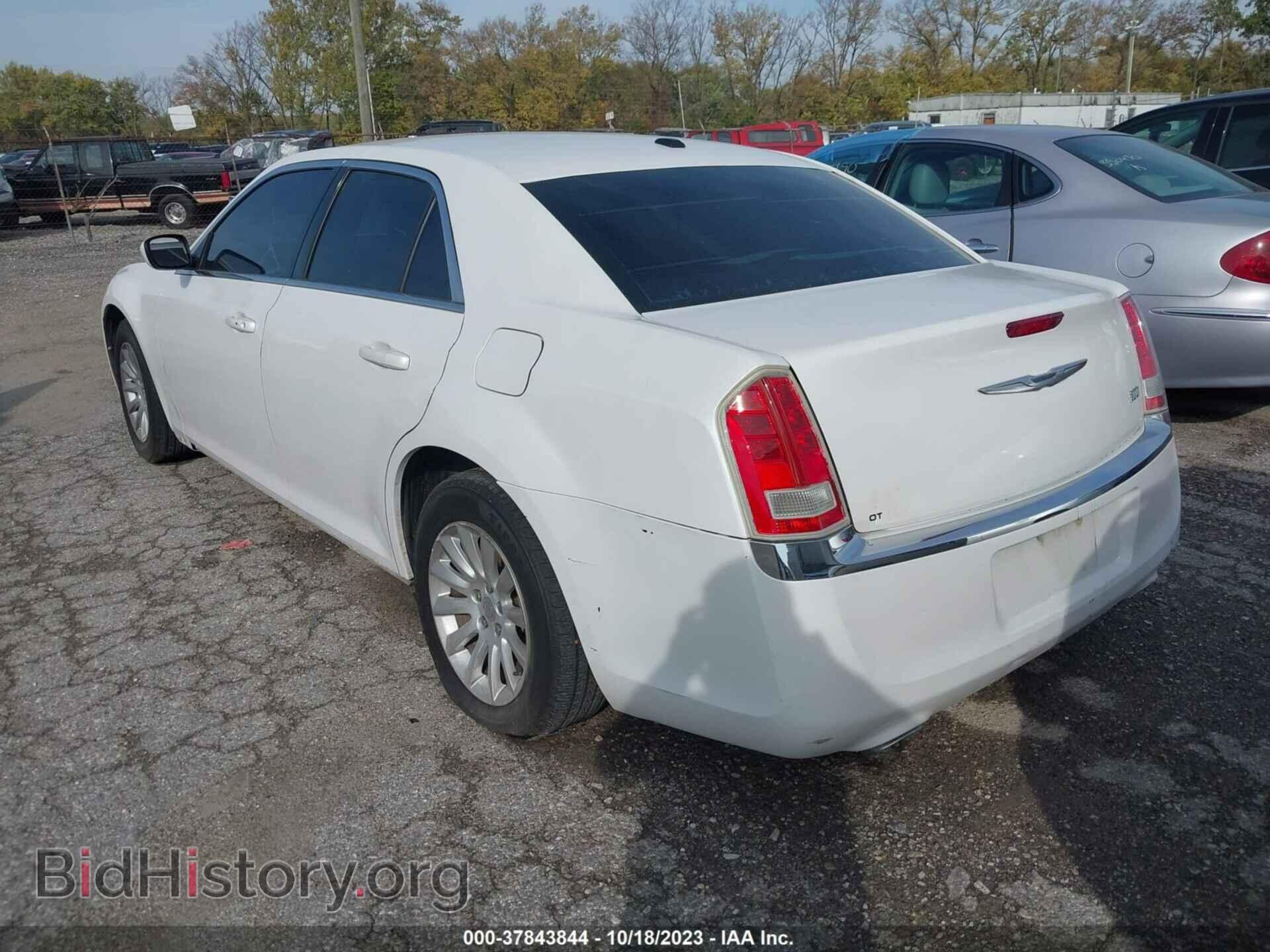 2012 CHRYSLER 300 - VIN: 2C3CCAAG9CH195364 - Фото 3