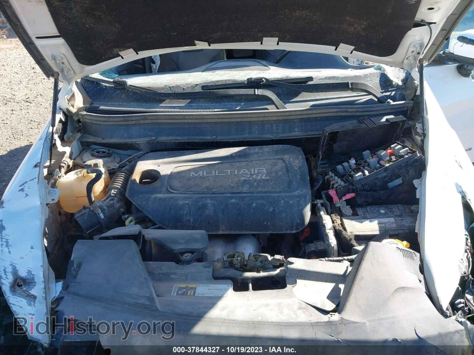 2016 JEEP CHEROKEE - VIN: 1C4PJLDB4GW207068 - Фото 10