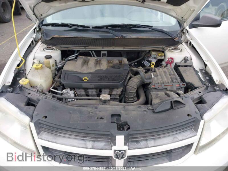 2010 Dodge AVENGER (VIN 1B3CC4FB9AN170643) — фото 6 из 11