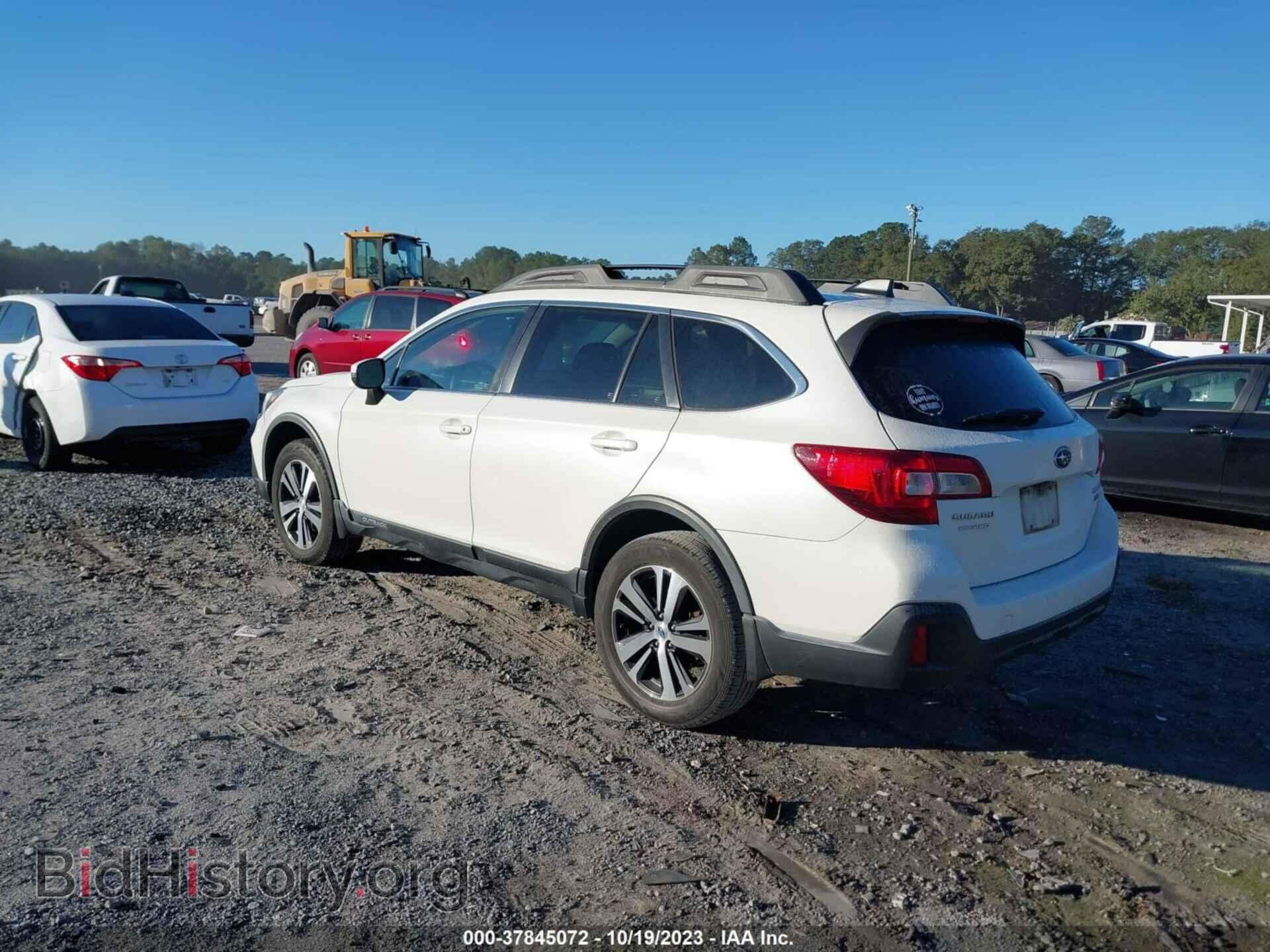 2018 SUBARU OUTBACK - VIN: 4S4BSENC9J3203841 - Фото 3