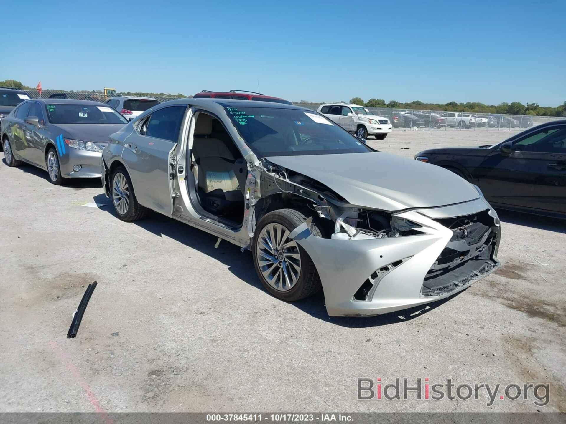 Photo 58ABZ1B19KU037154 - LEXUS ES 2019