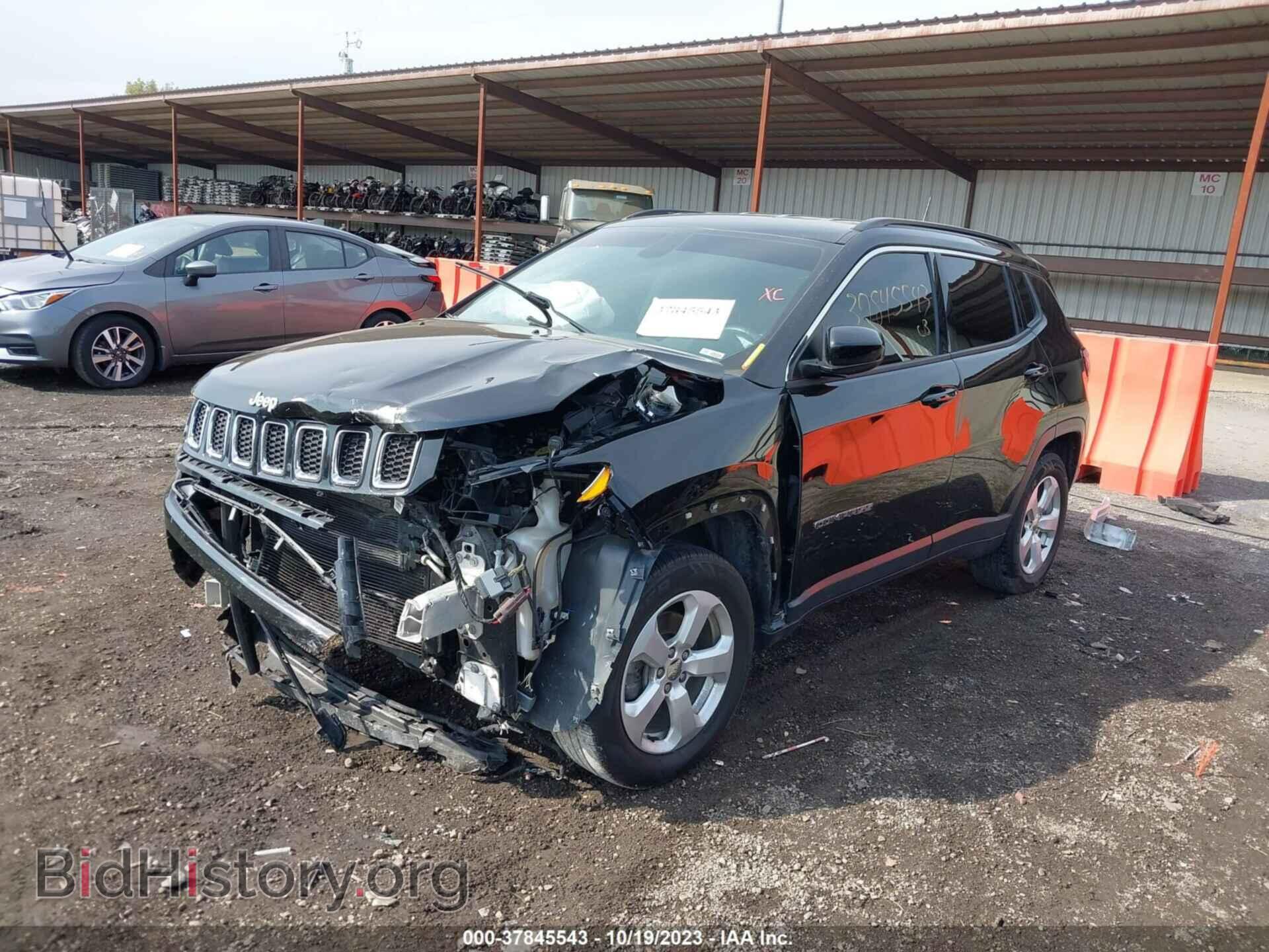 2018 JEEP COMPASS - VIN: 3C4NJDBB2JT246111 - Фото 2