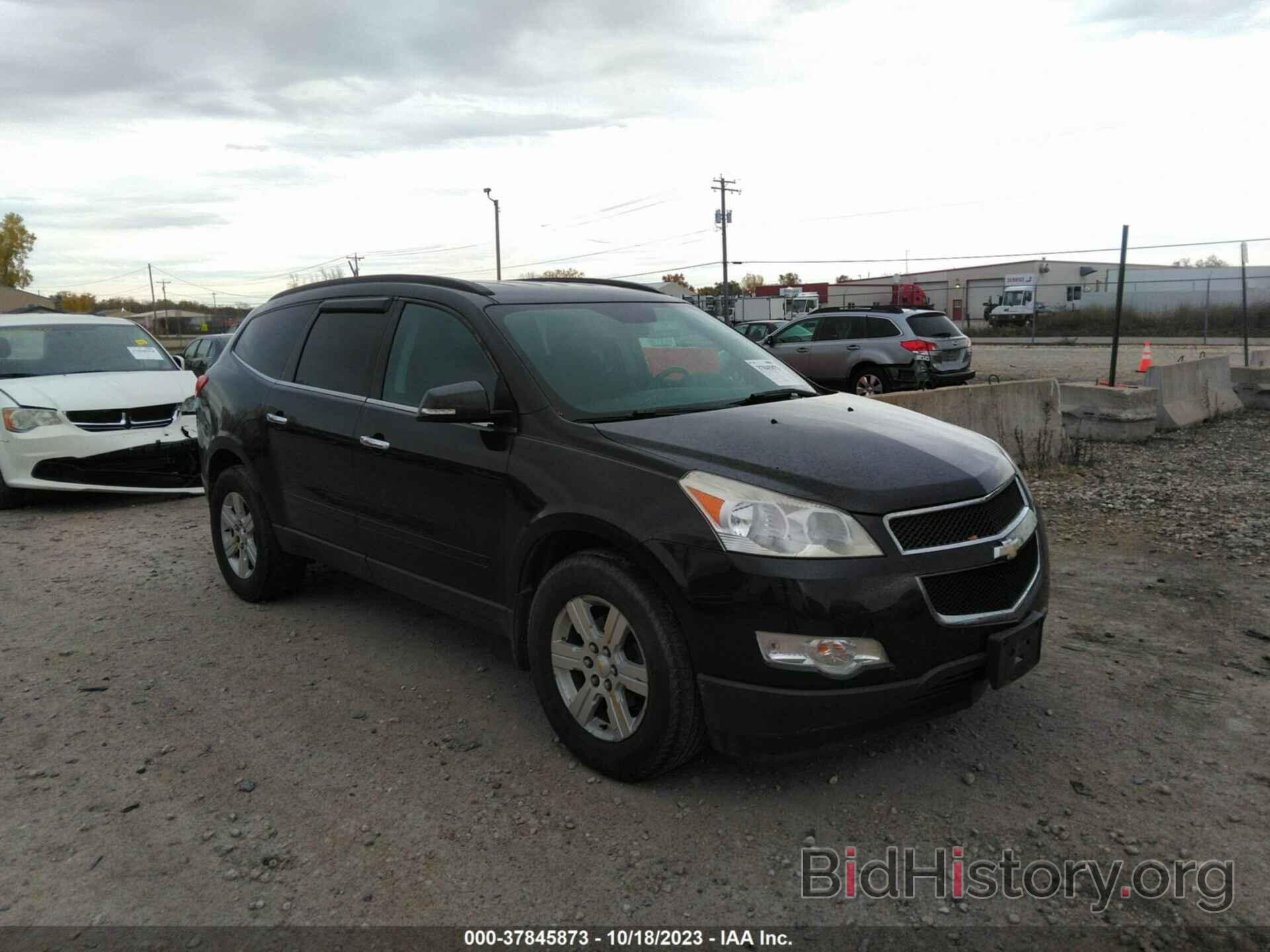 Photo 1GNKVGED5BJ244360 - CHEVROLET TRAVERSE 2011