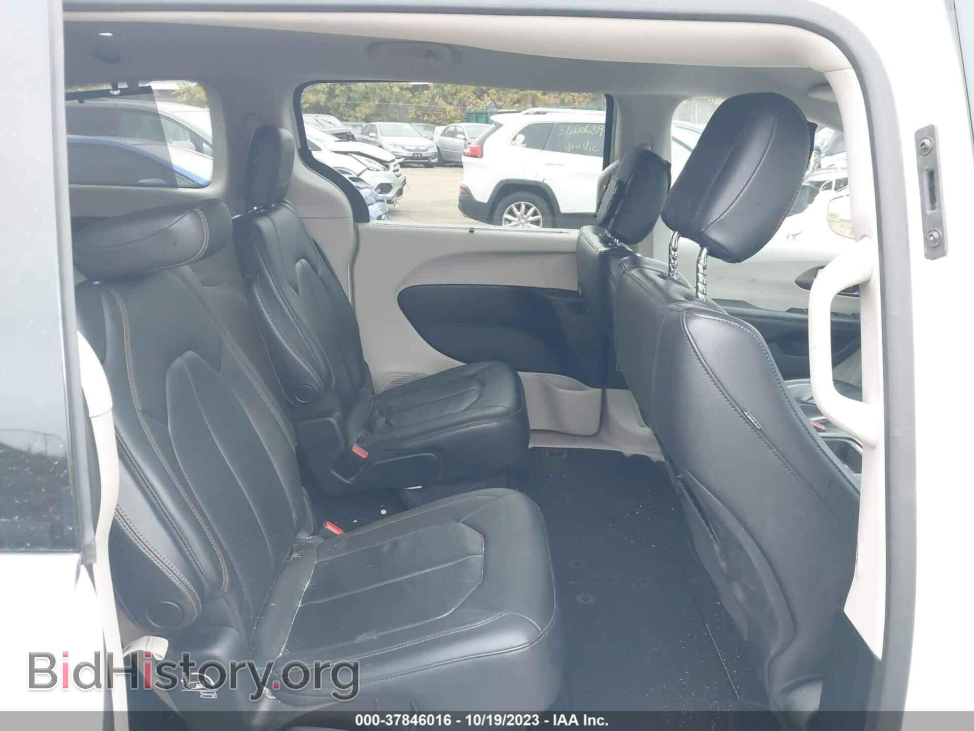 2018 CHRYSLER PACIFICA - VIN: 2C4RC1BG8JR263097 - Фото 8