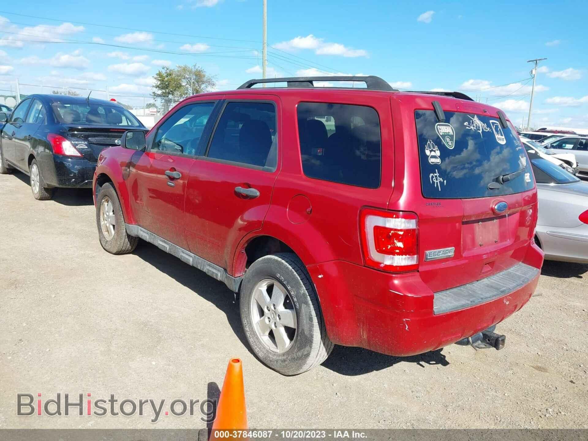 2011 FORD ESCAPE - VIN: 1FMCU9D76BKB26329 - Фото 3