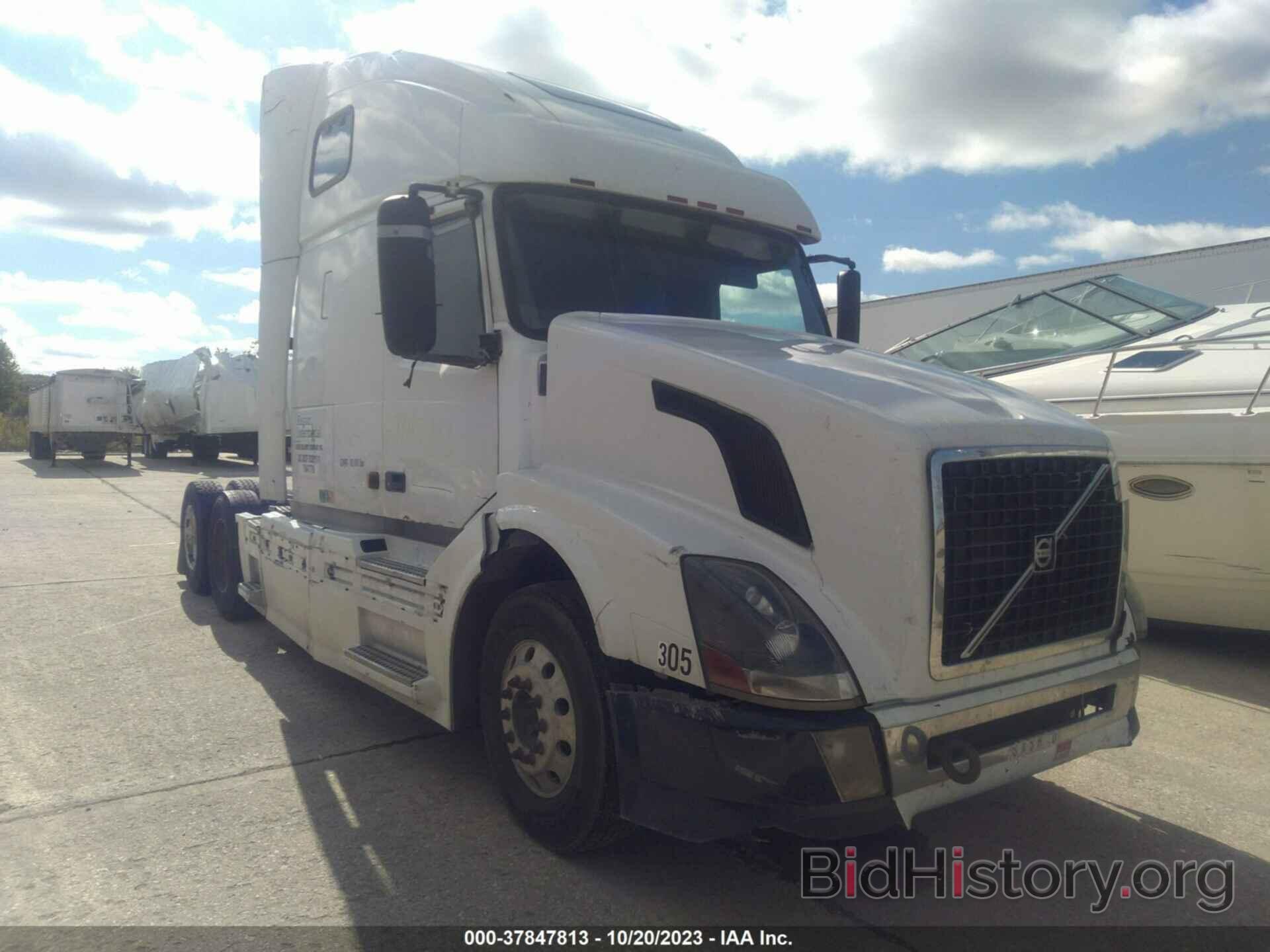 Photo 4V4NC9GH86N418559 - VOLVO VN 2006