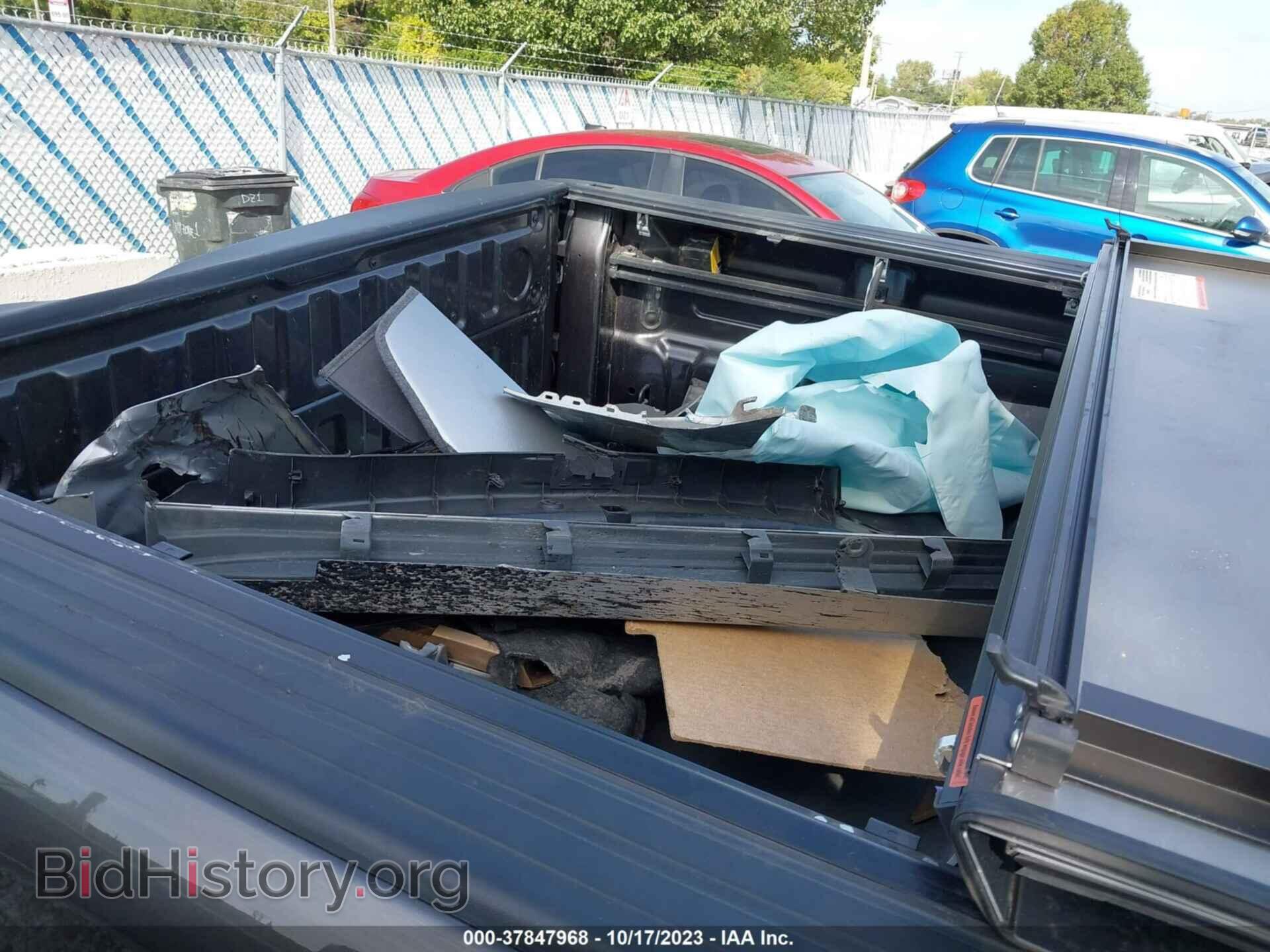 2020 RAM 1500 - VIN: 1C6SRFLT4LN234468 - Фото 12