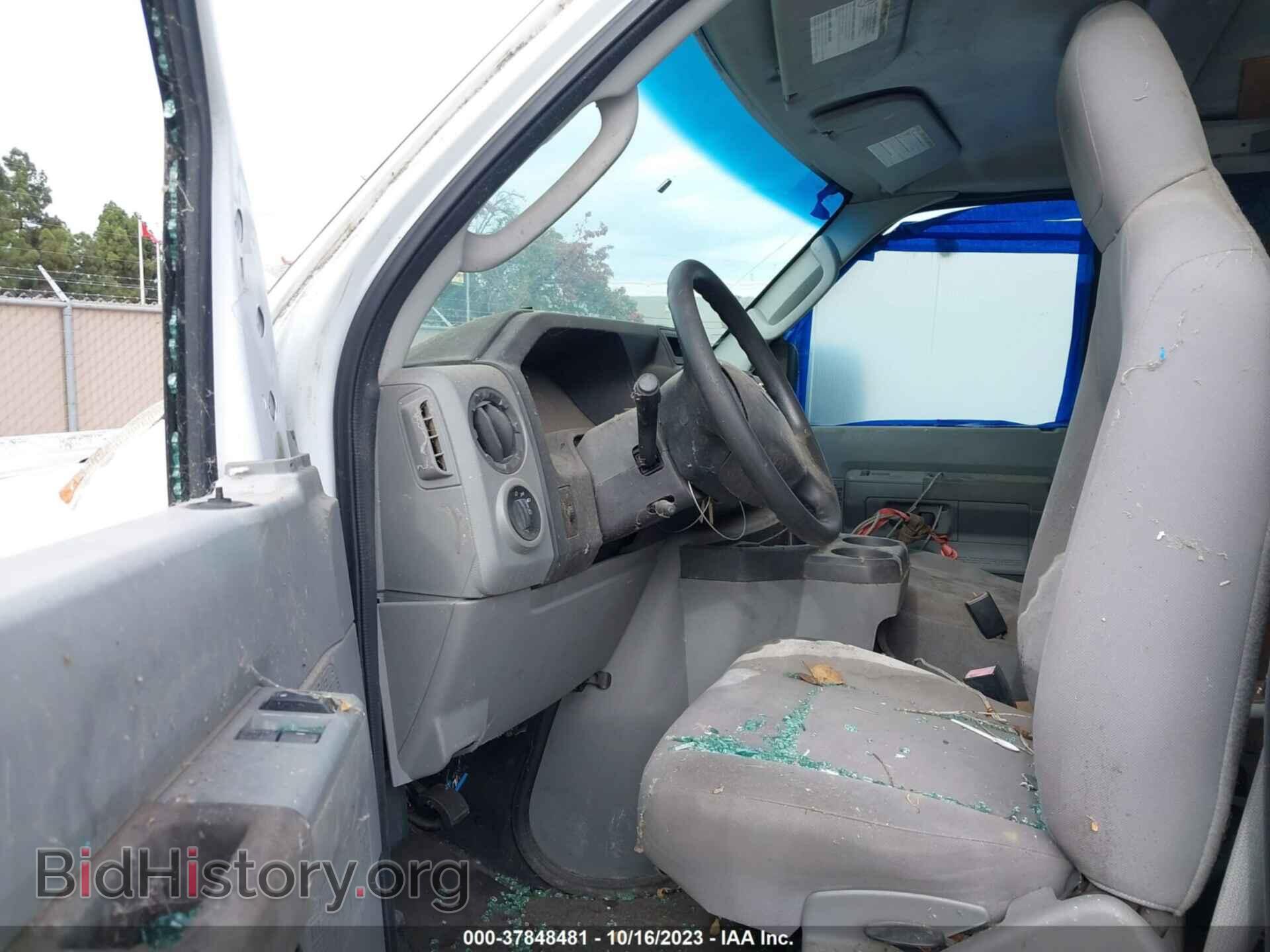 2011 FORD ECONOLINE CARGO VAN - VIN: 1FTNE2EW3BDA92751 - Фото 5