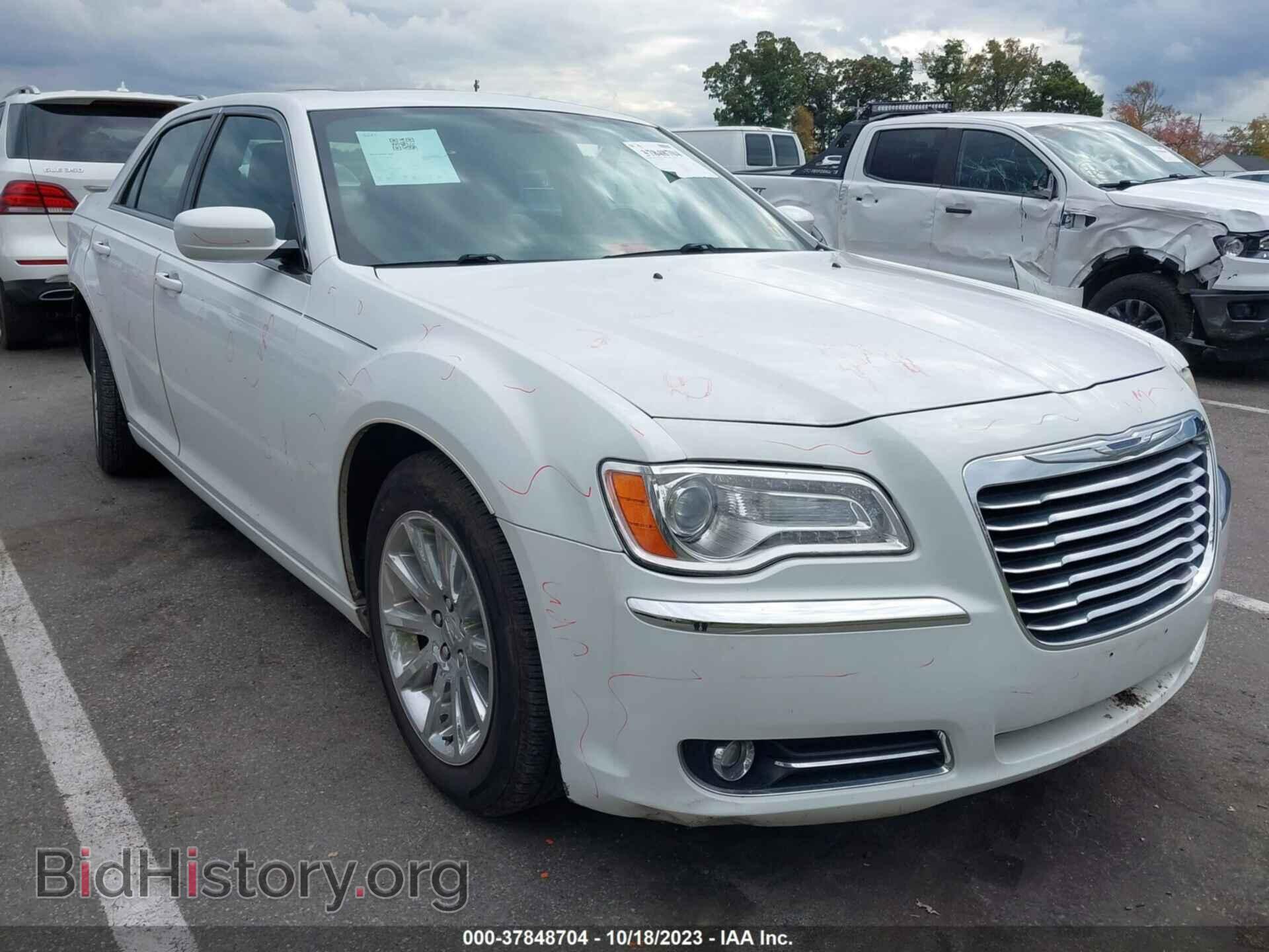 Фотография 2C3CCAAG2EH303827 - CHRYSLER 300 2014