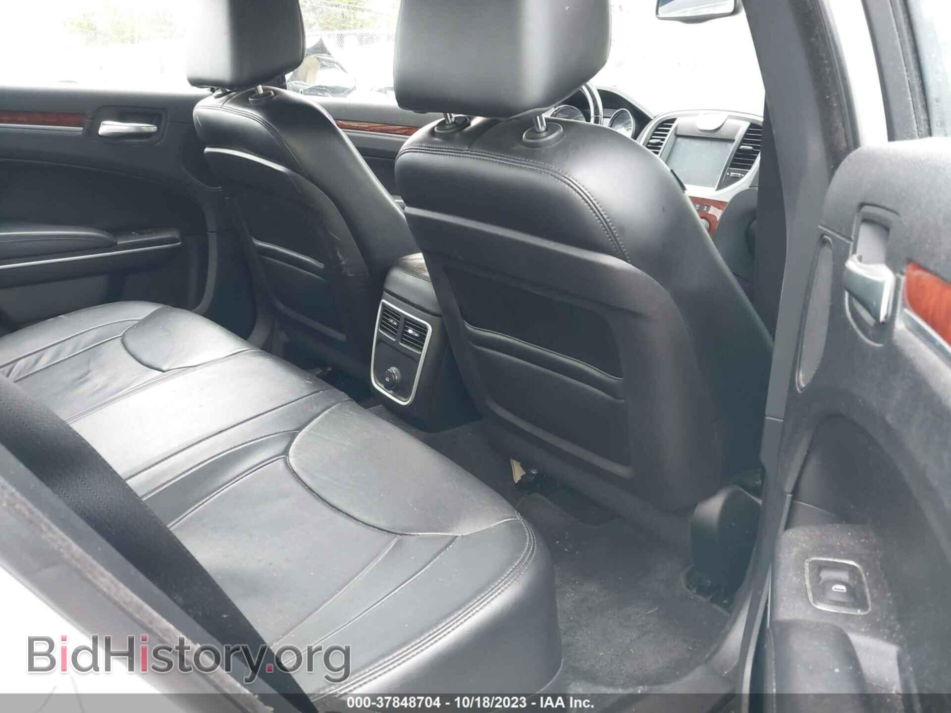 2014 CHRYSLER 300 - VIN: 2C3CCAAG2EH303827 - Фото 8