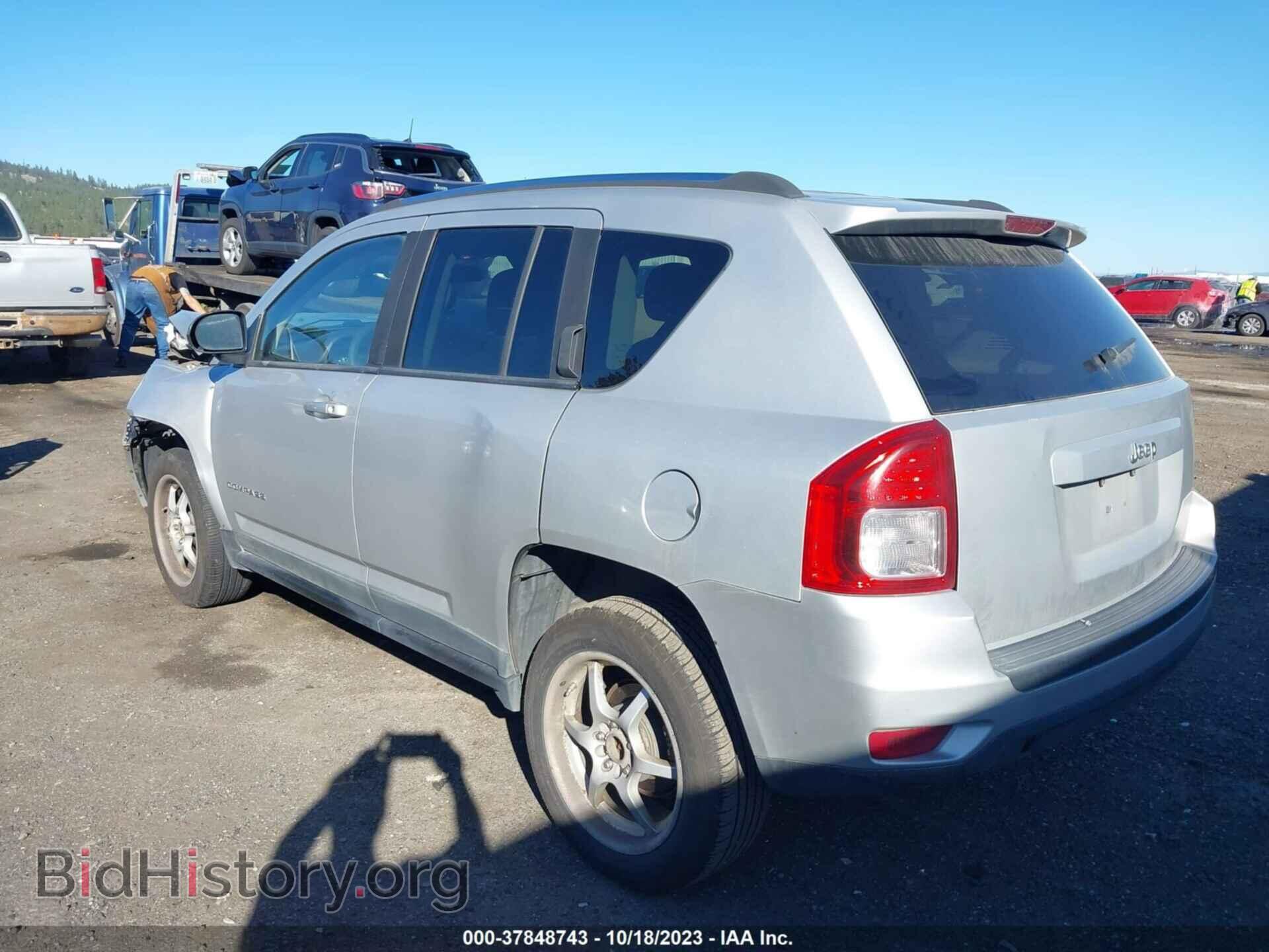 2011 JEEP COMPASS - VIN: 1J4NF1FB7BD259416 - Photo 3