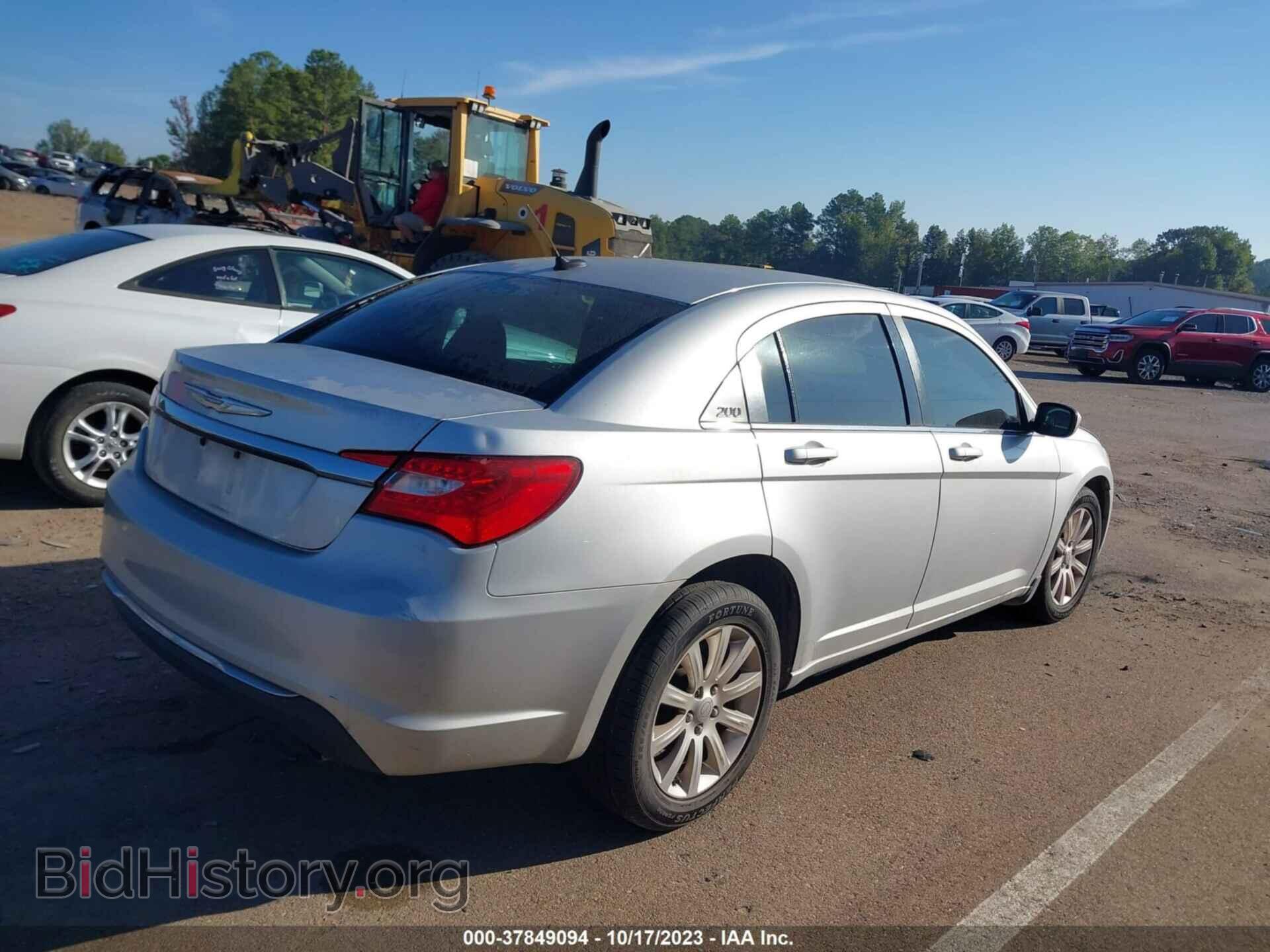 2012 CHRYSLER 200 - VIN: 1C3CCBBB1CN135305 - Фото 4