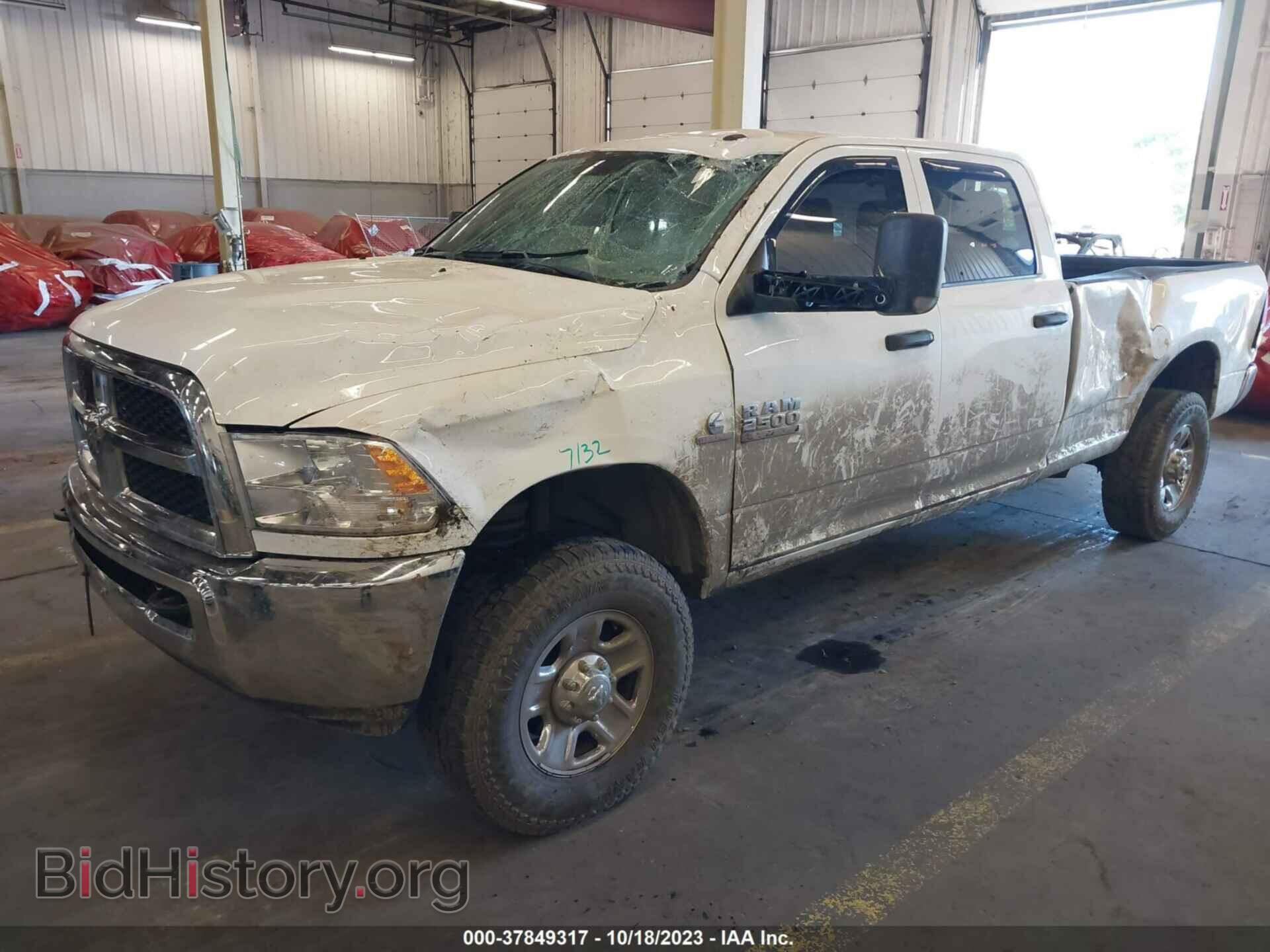2017 RAM 2500 - VIN: 3C6UR5HL3HG753135 - Фото 2