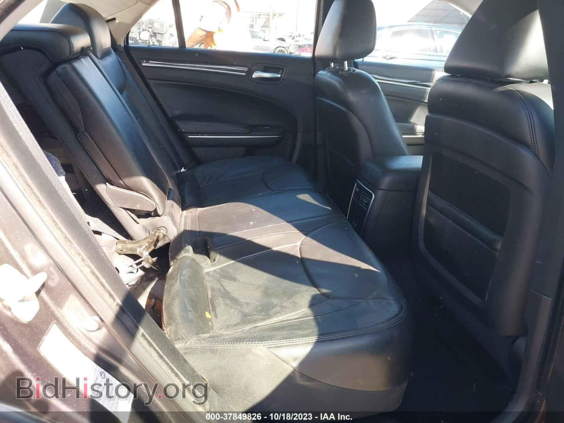2016 CHRYSLER 300 - VIN: 2C3CCARG7GH270072 - Фото 8