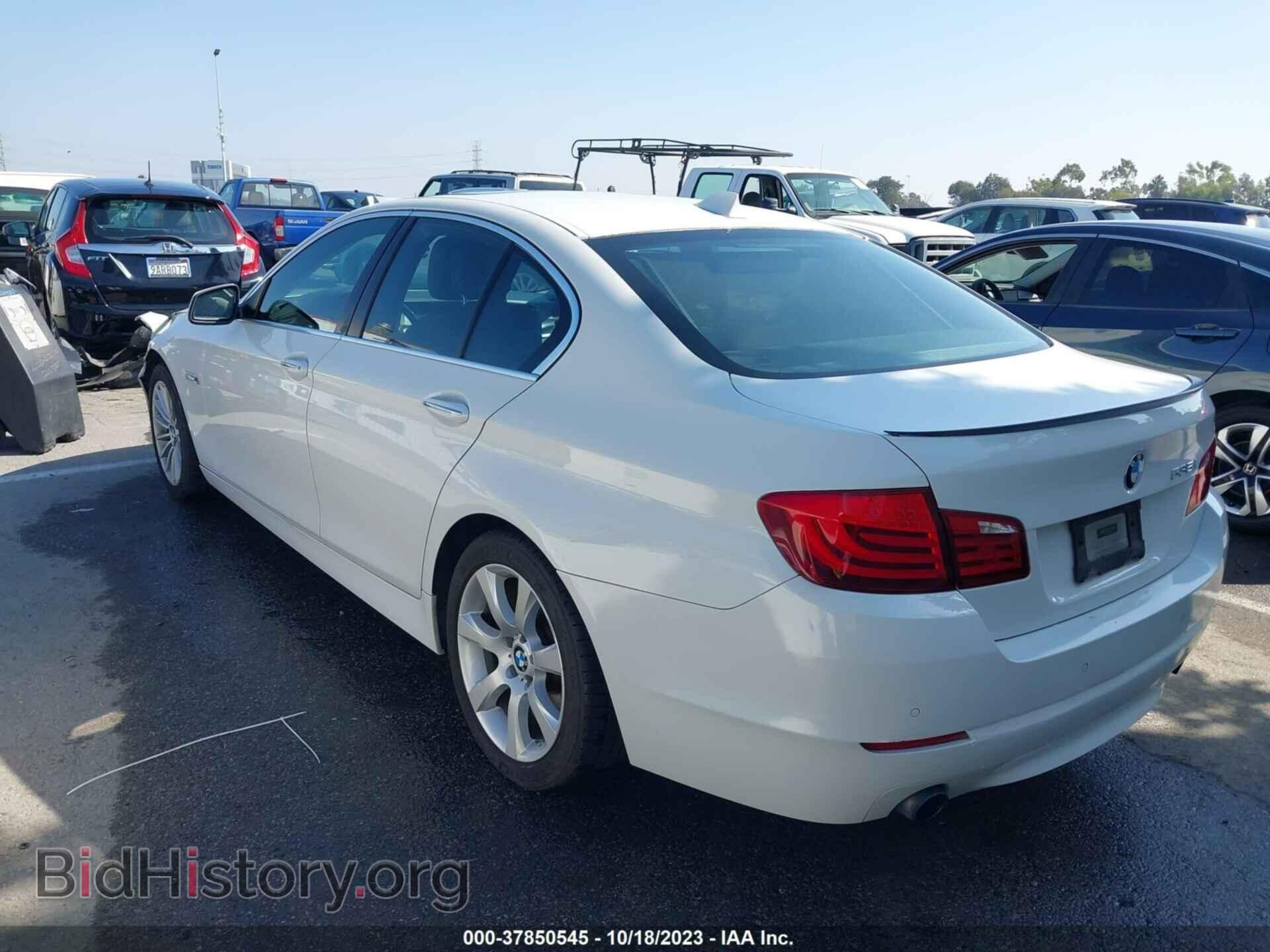 2011 BMW 5 SERIES - VIN: WBAFR7C51BC806900 - Фото 3