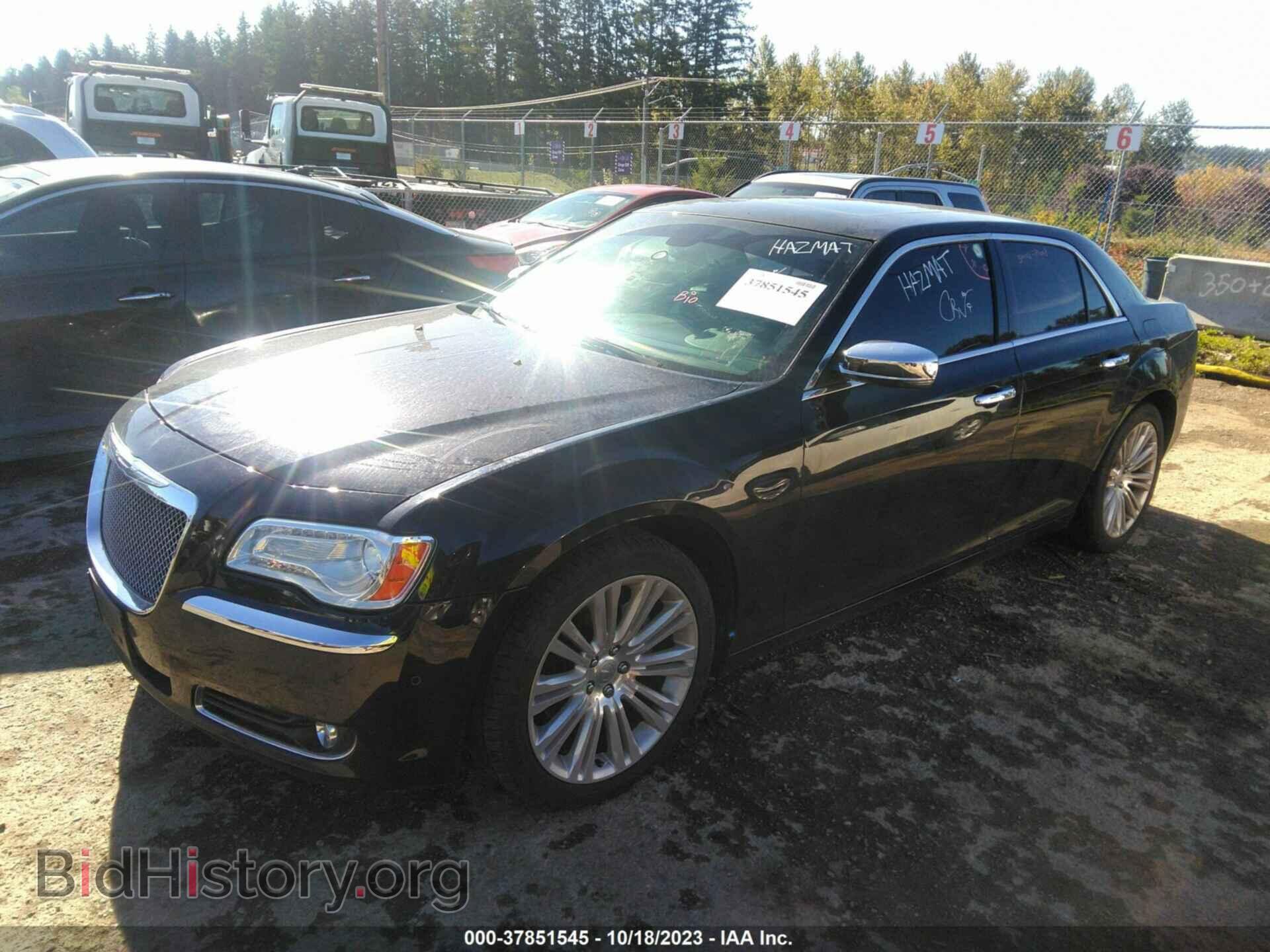 2011 CHRYSLER 300 - VIN: 2C3CA6CTXBH595784 - Фото 2