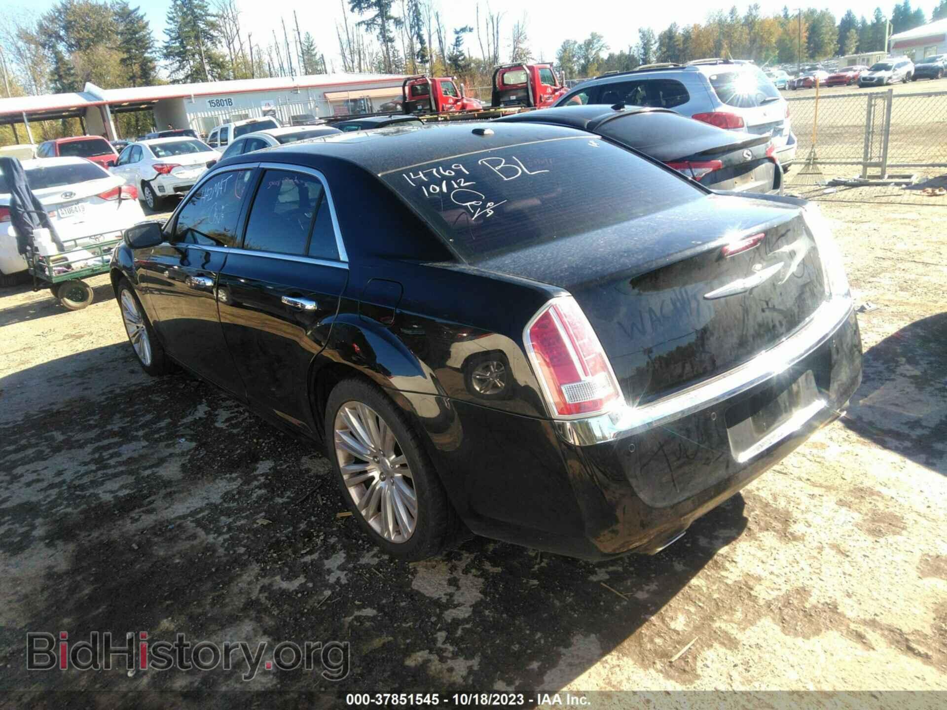 2011 CHRYSLER 300 - VIN: 2C3CA6CTXBH595784 - Фото 3