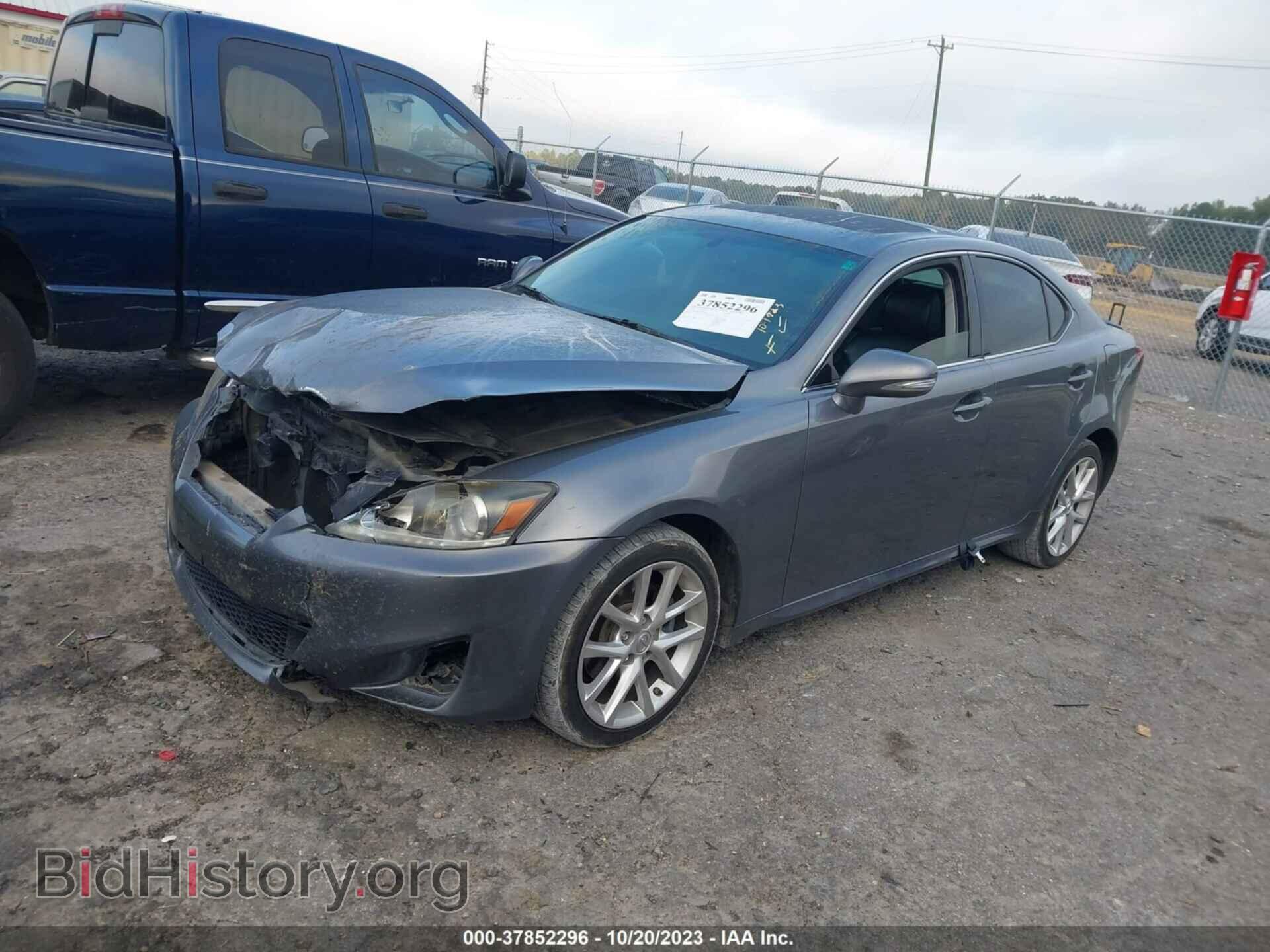 2013 LEXUS IS 250 - VIN: JTHCF5C21D5063864 - Фото 2
