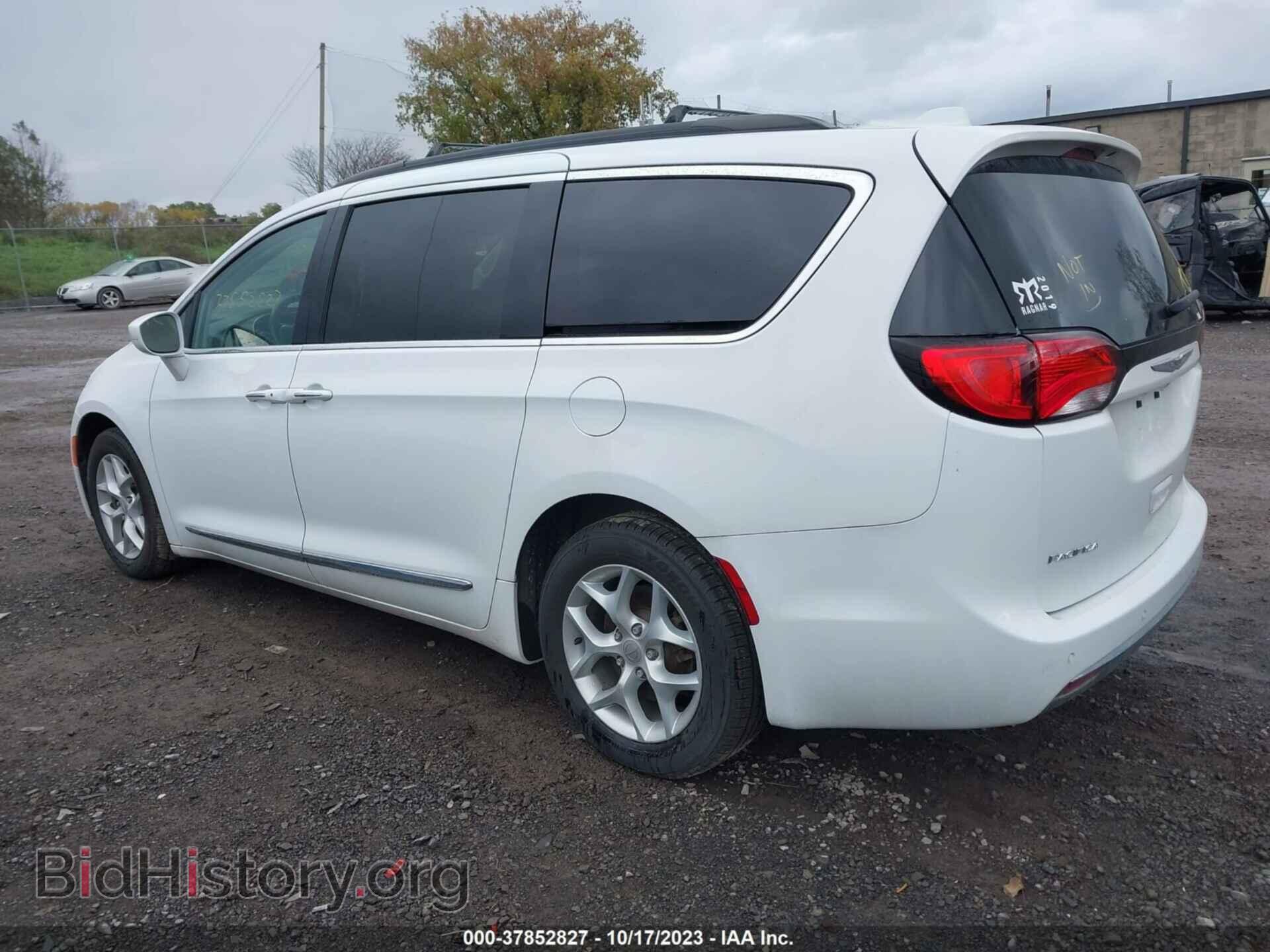 2017 CHRYSLER PACIFICA - VIN: 2C4RC1BG4HR810067 - Фото 3
