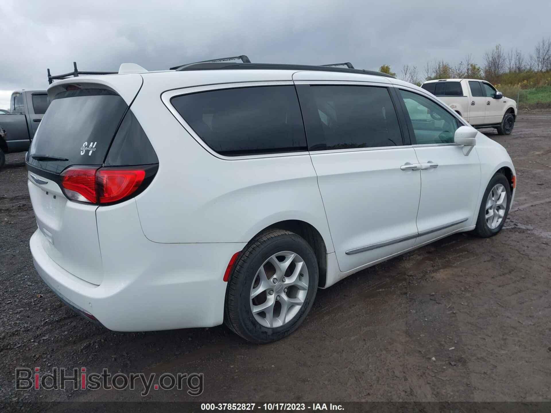 2017 CHRYSLER PACIFICA - VIN: 2C4RC1BG4HR810067 - Фото 4