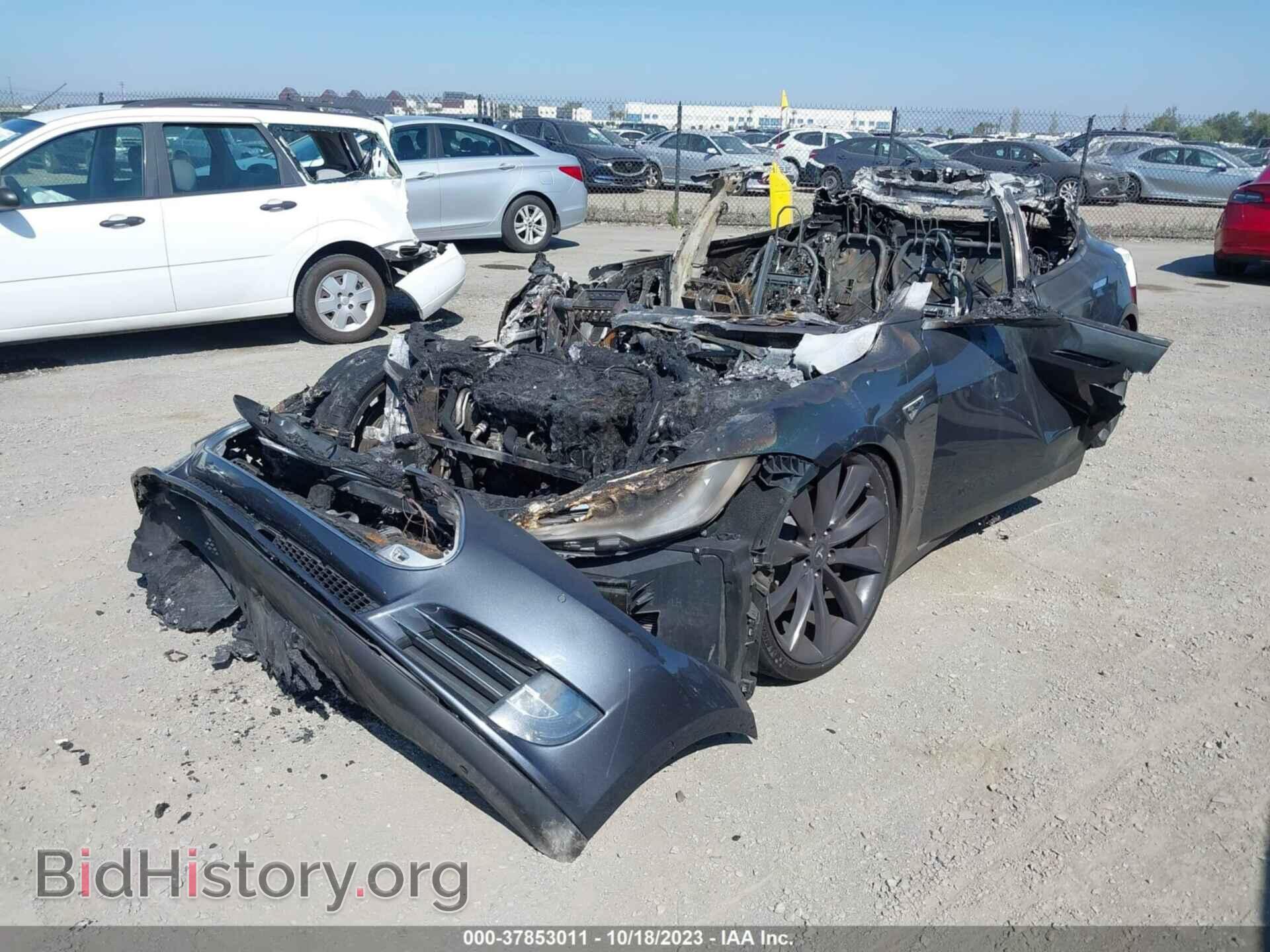 2015 TESLA MODEL S - VIN: 5YJSA1E20FF109378 - Photo 2