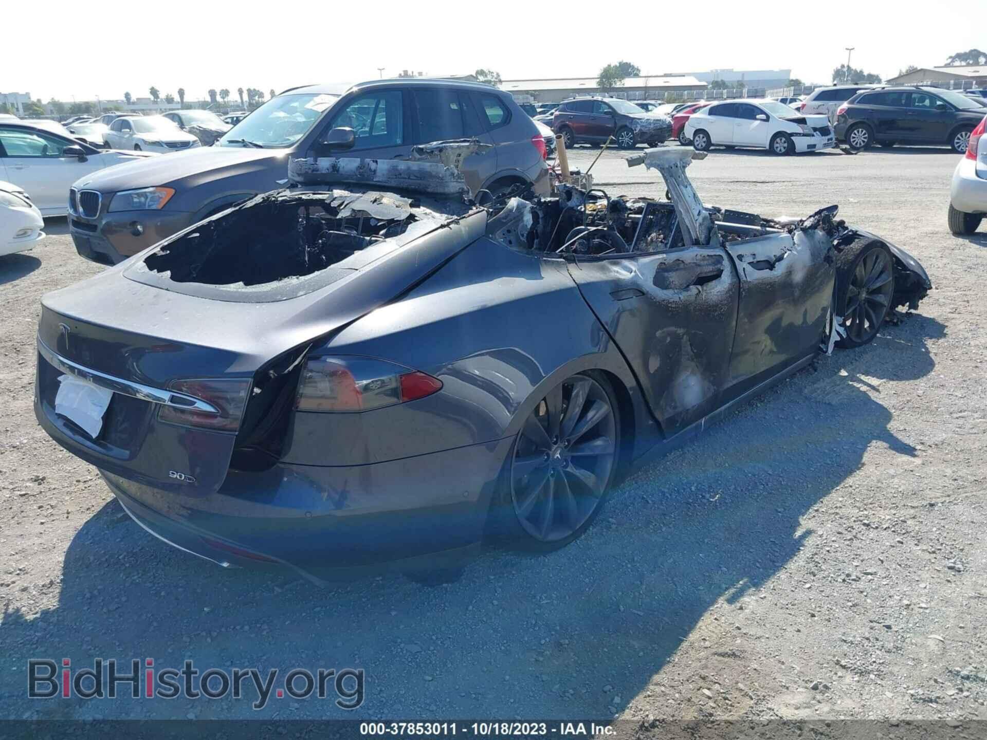 2015 TESLA MODEL S - VIN: 5YJSA1E20FF109378 - Photo 4