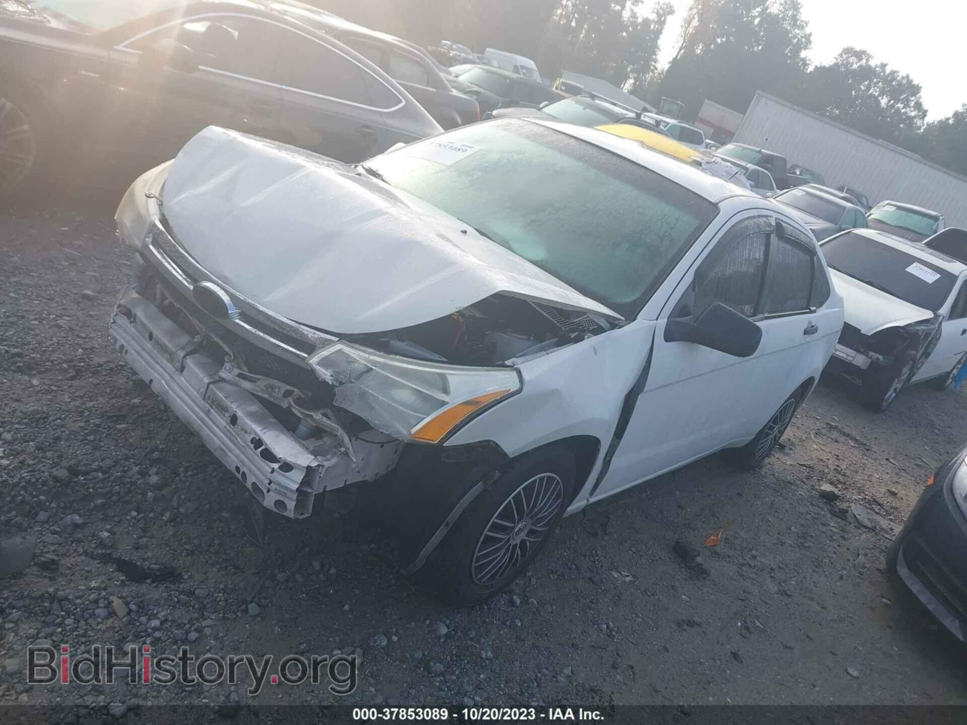 2011 FORD FOCUS - VIN: 1FAHP3EN3BW105416 - Фото 2