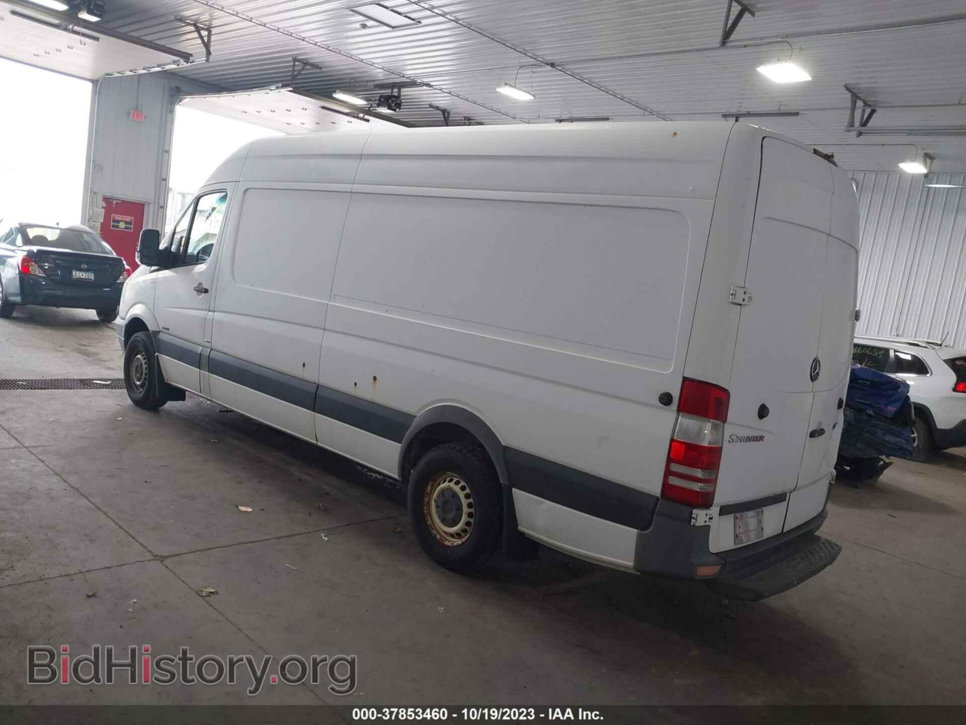 2012 MERCEDES-BENZ SPRINTER CARGO VANS - VIN: WD3PE8CC1C5631300 - Фото 3