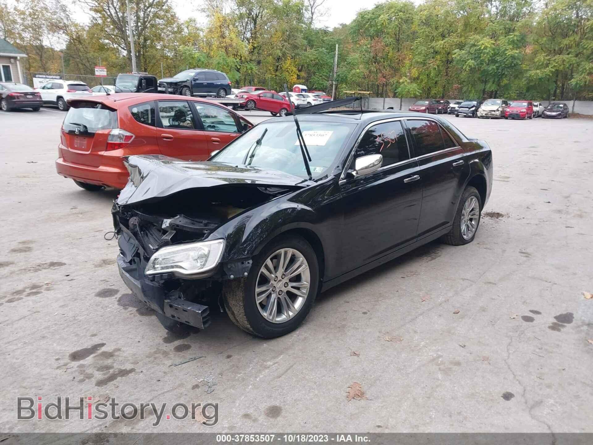 2017 CHRYSLER 300 - VIN: 2C3CCAEG0HH552139 - Фото 2