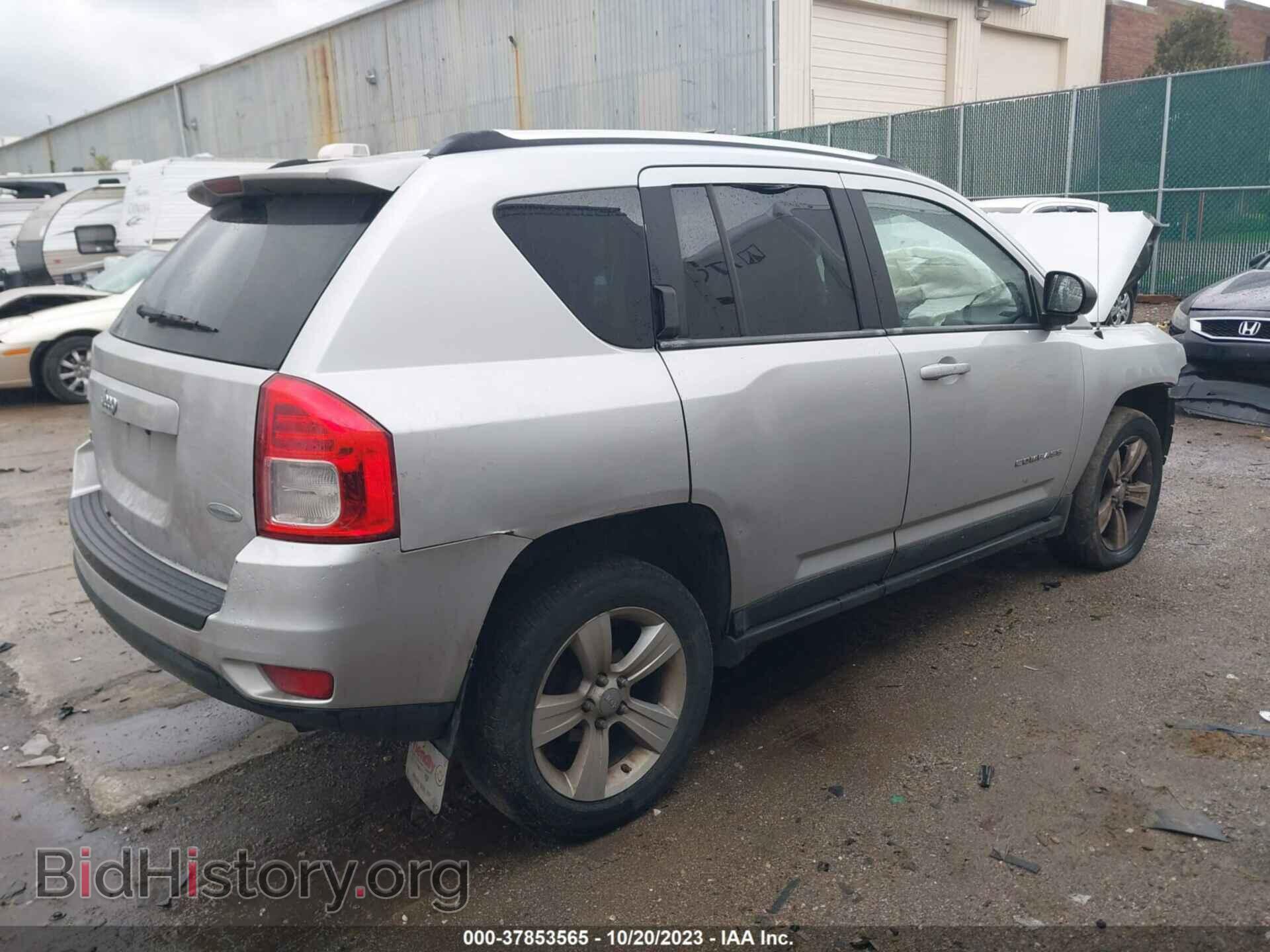 2011 JEEP COMPASS - VIN: 1J4NF1FB7BD159235 - Photo 4