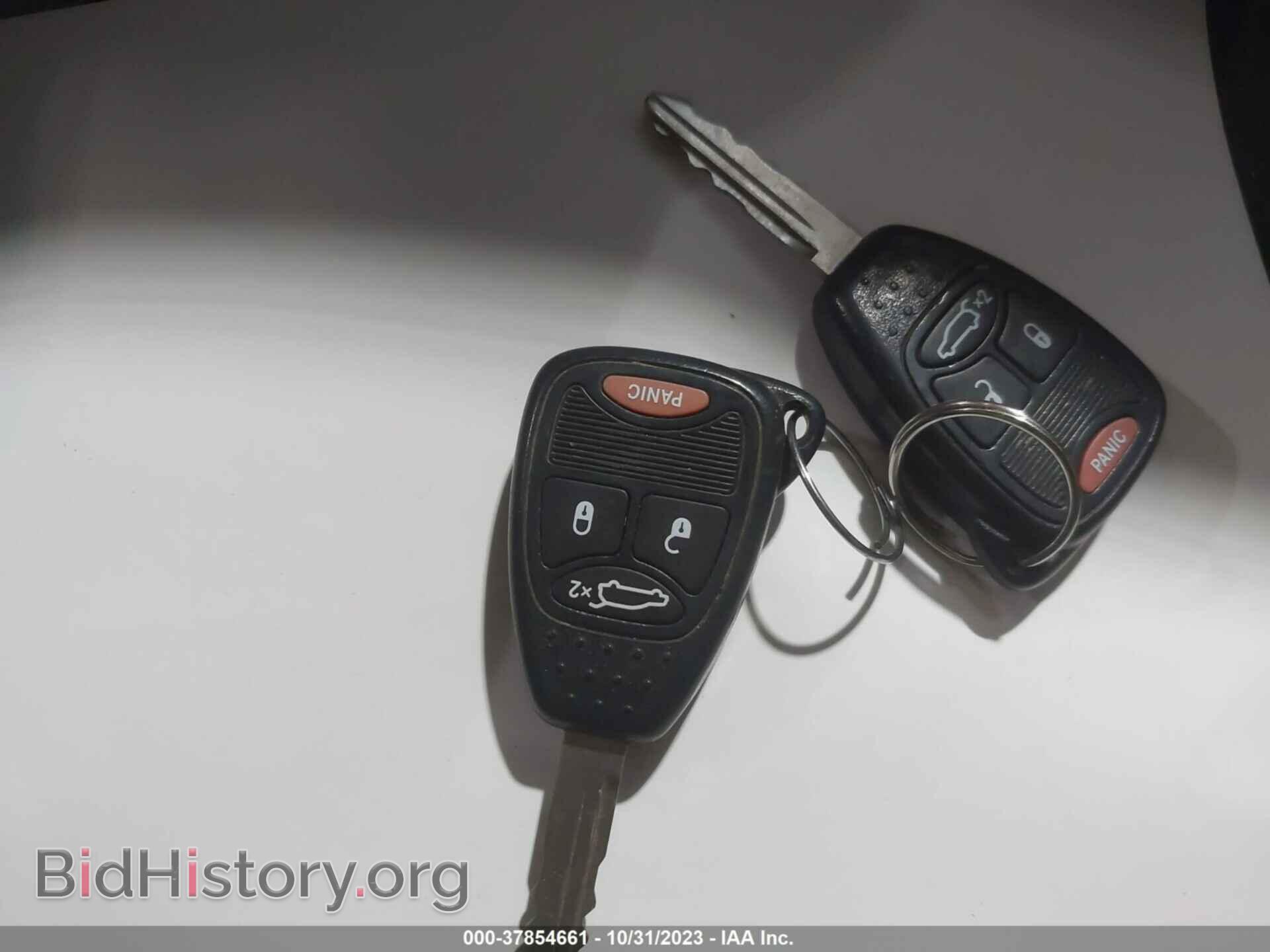 2011 CHRYSLER 200 - VIN: 1C3BC1FB1BN514187 - Фото 11