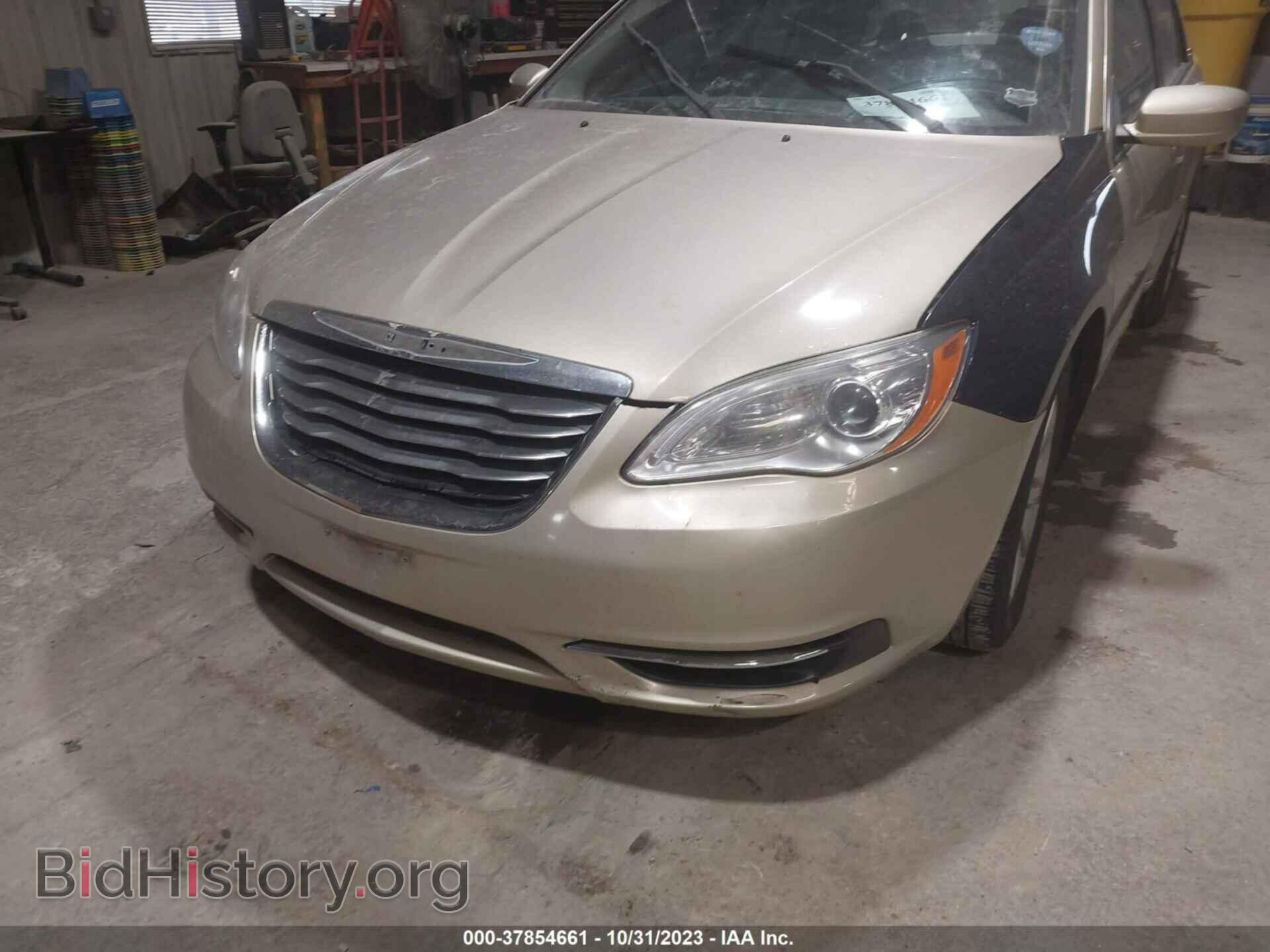 2011 CHRYSLER 200 - VIN: 1C3BC1FB1BN514187 - Фото 6