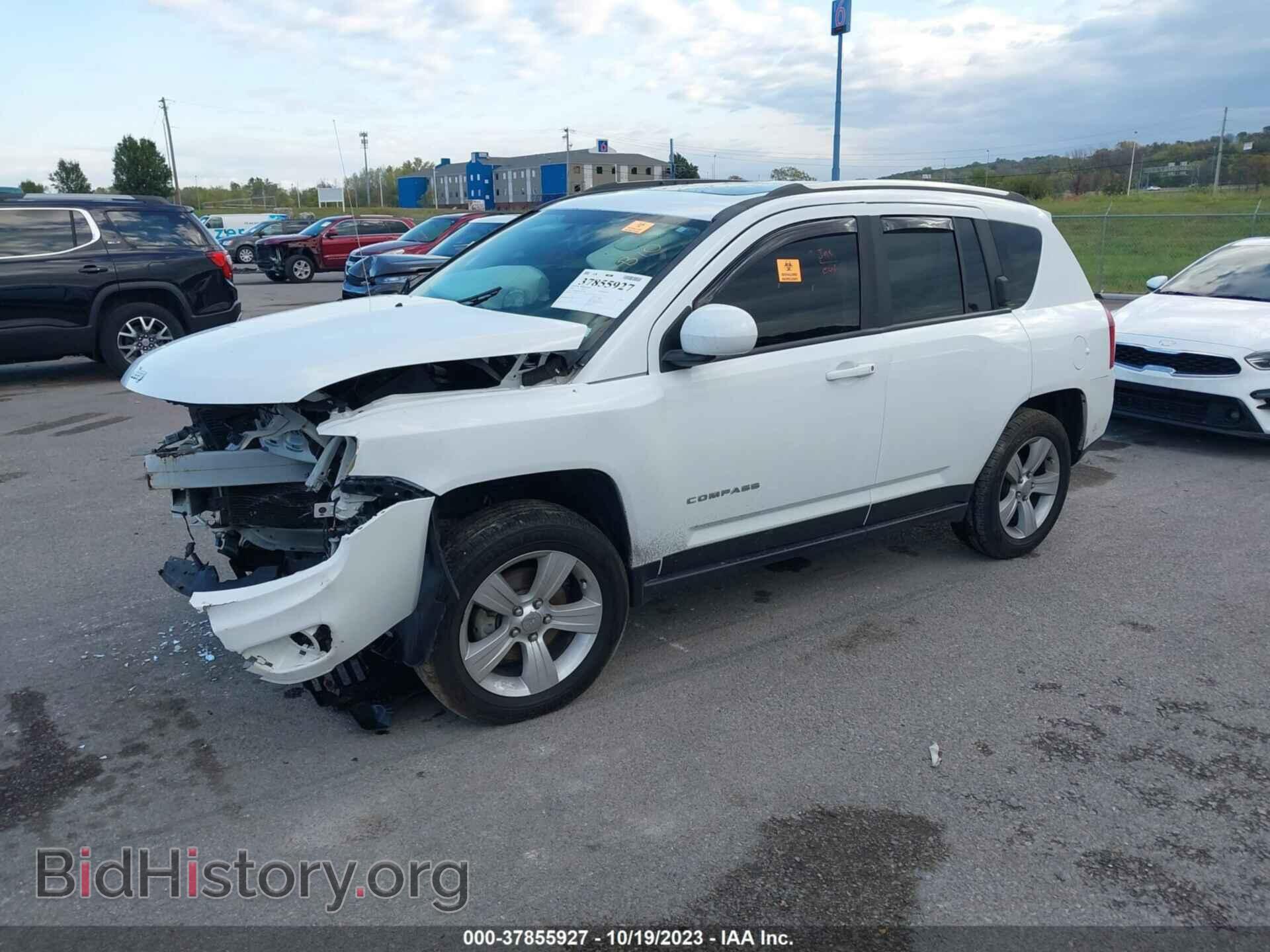 2015 JEEP COMPASS - VIN: 1C4NJDEB5FD272730 - Photo 2