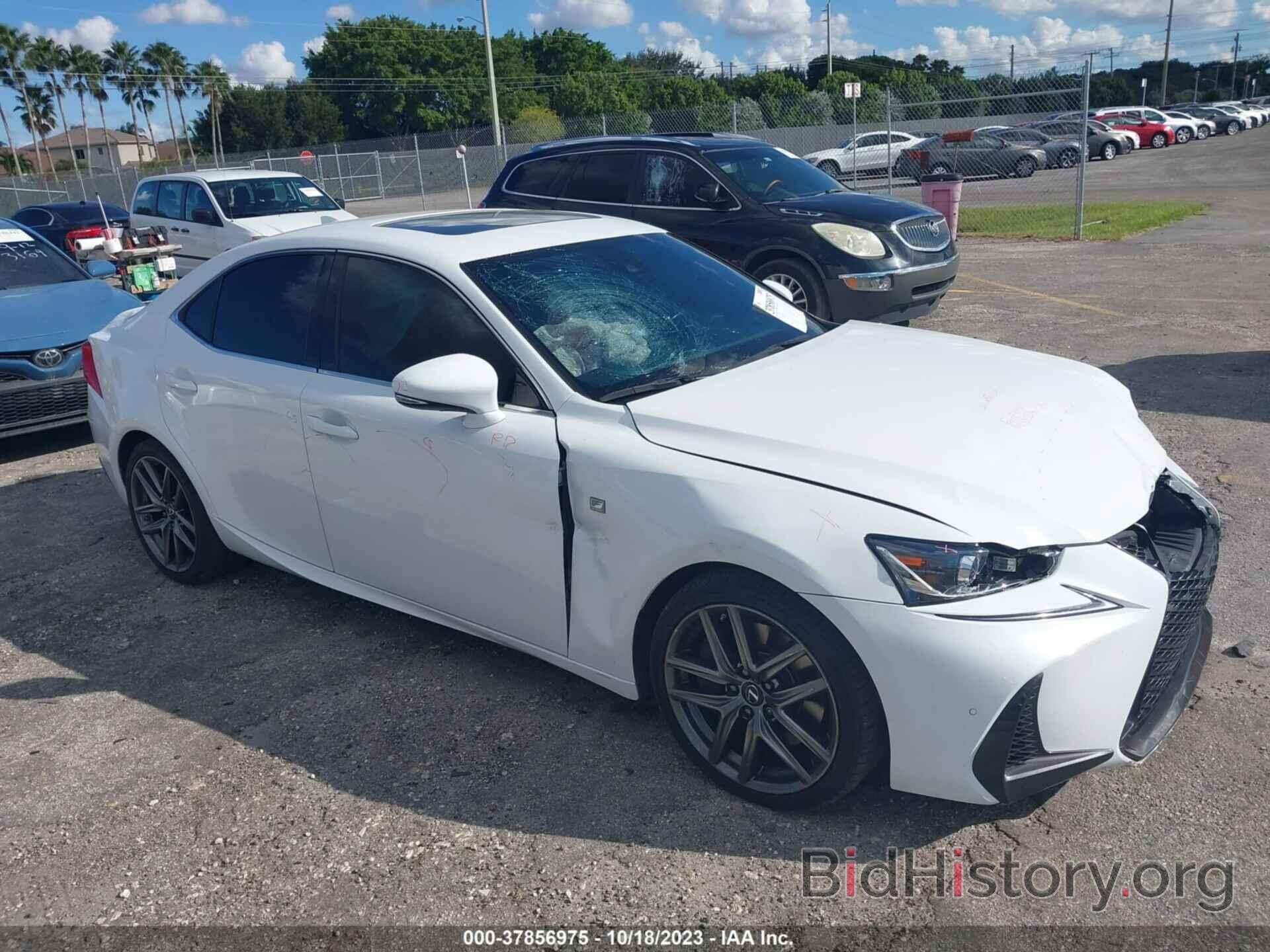 Photo JTHBA1D21K5099035 - LEXUS IS 2019