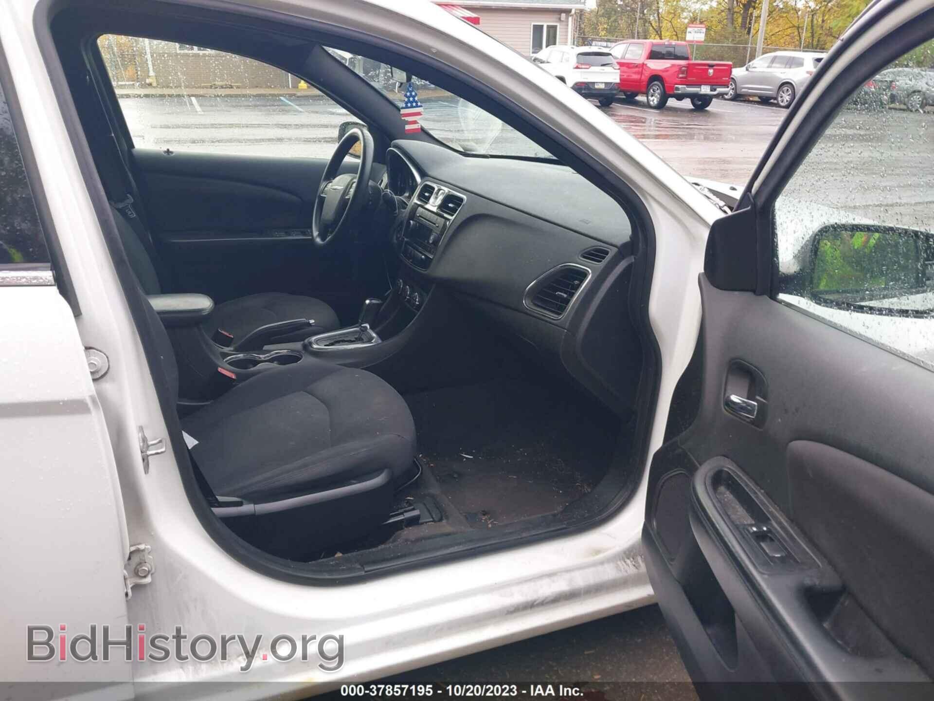 2014 CHRYSLER 200 - VIN: 1C3CCBAB7EN124877 - Фото 5