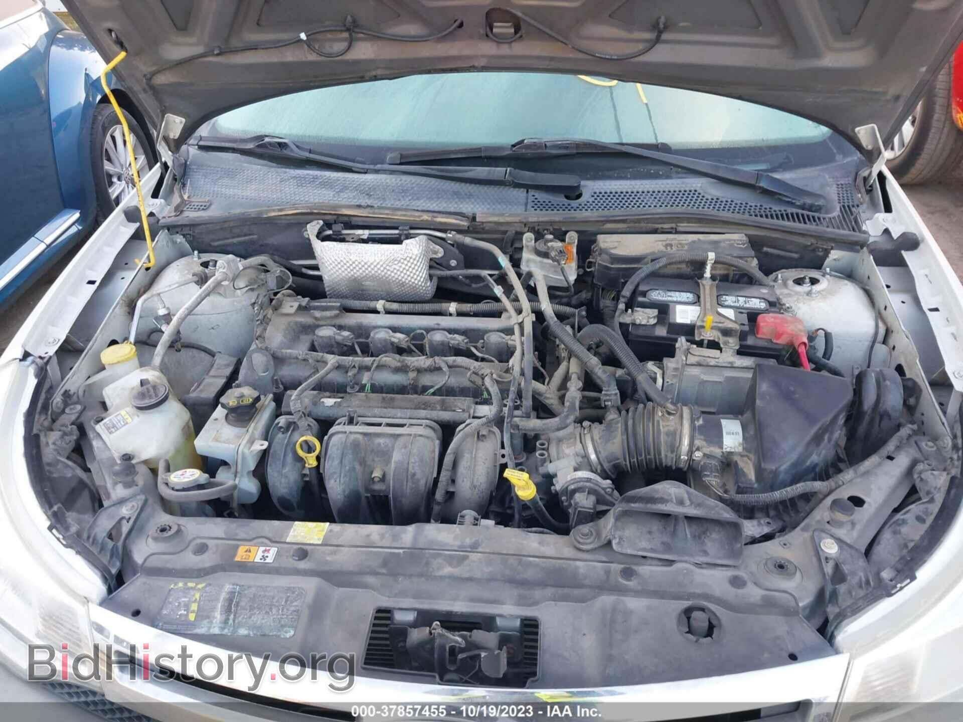2011 FORD FOCUS - VIN: 1FAHP3EN2BW129352 - Photo 10