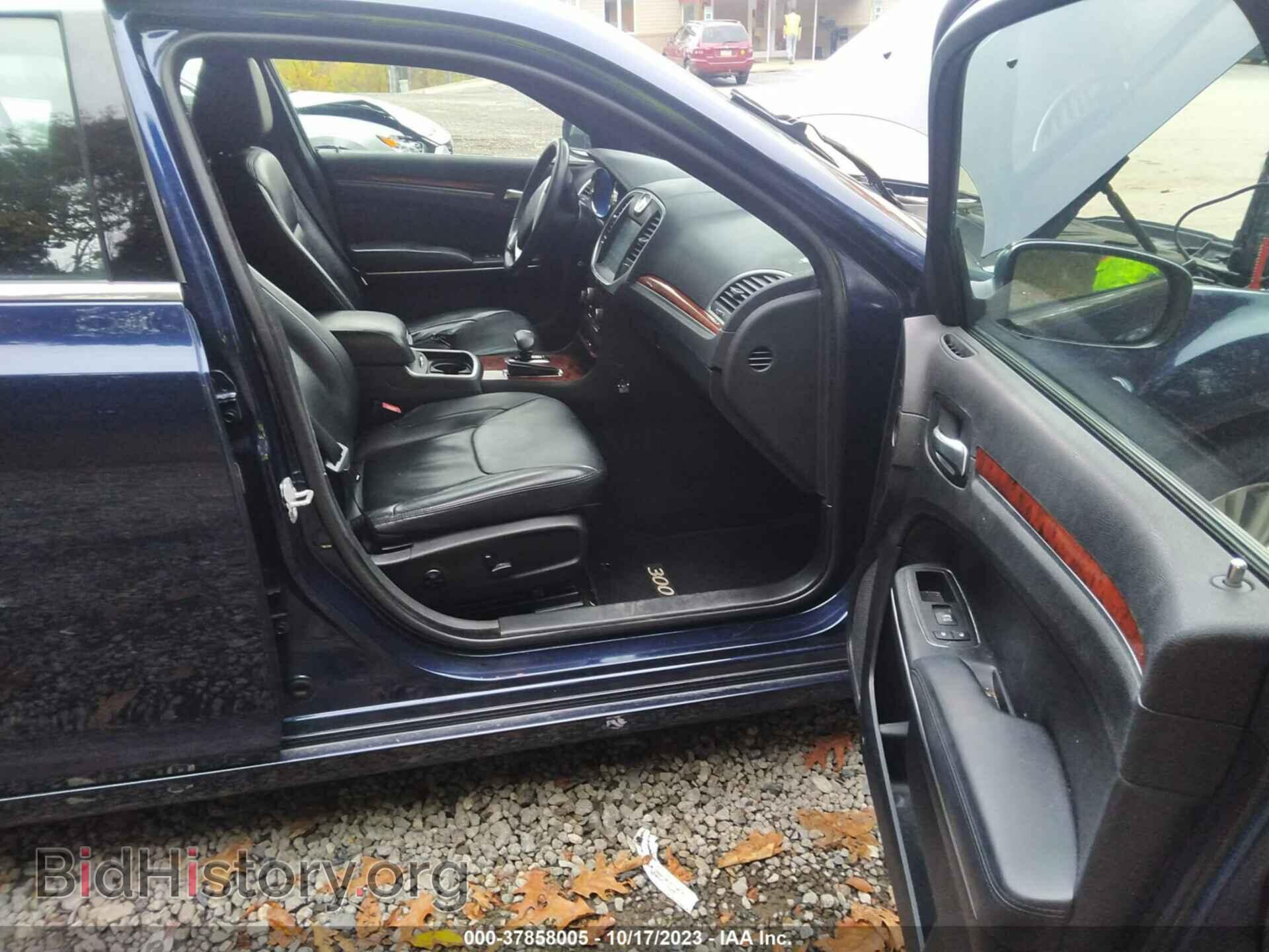 2014 CHRYSLER 300 - VIN: 2C3CCARG2EH163492 - Photo 5