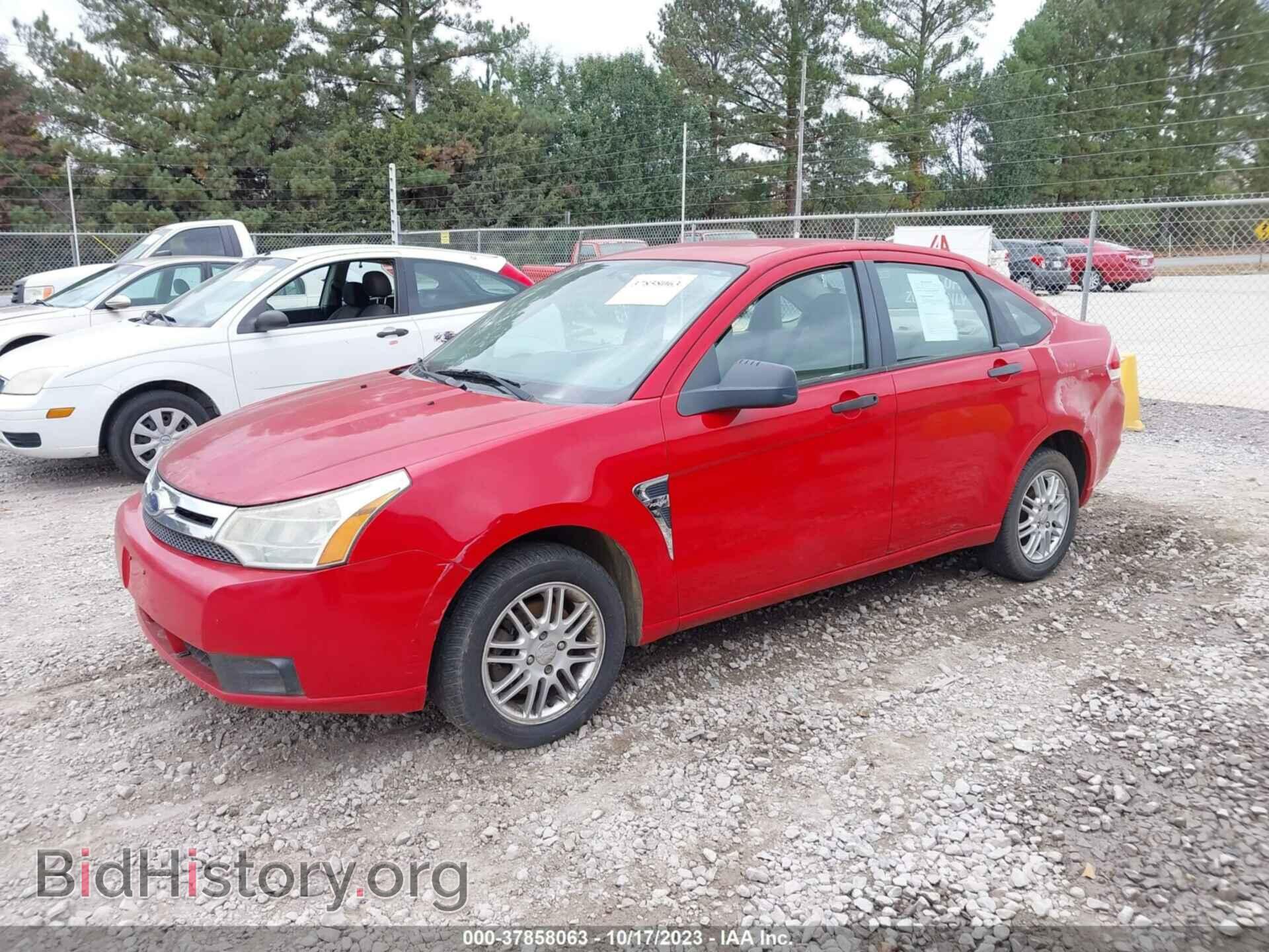 2008 FORD FOCUS - VIN: 1FAHP35N08W136468 - Фото 2