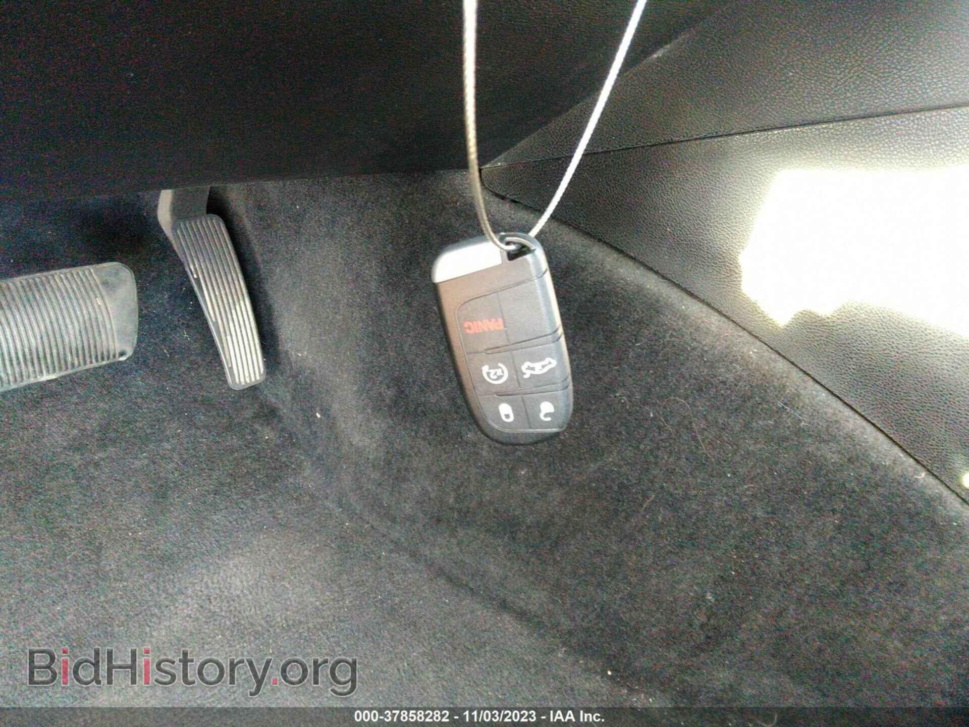 2012 CHRYSLER 300 - VIN: 2C3CCAAG5CH129751 - Фото 11