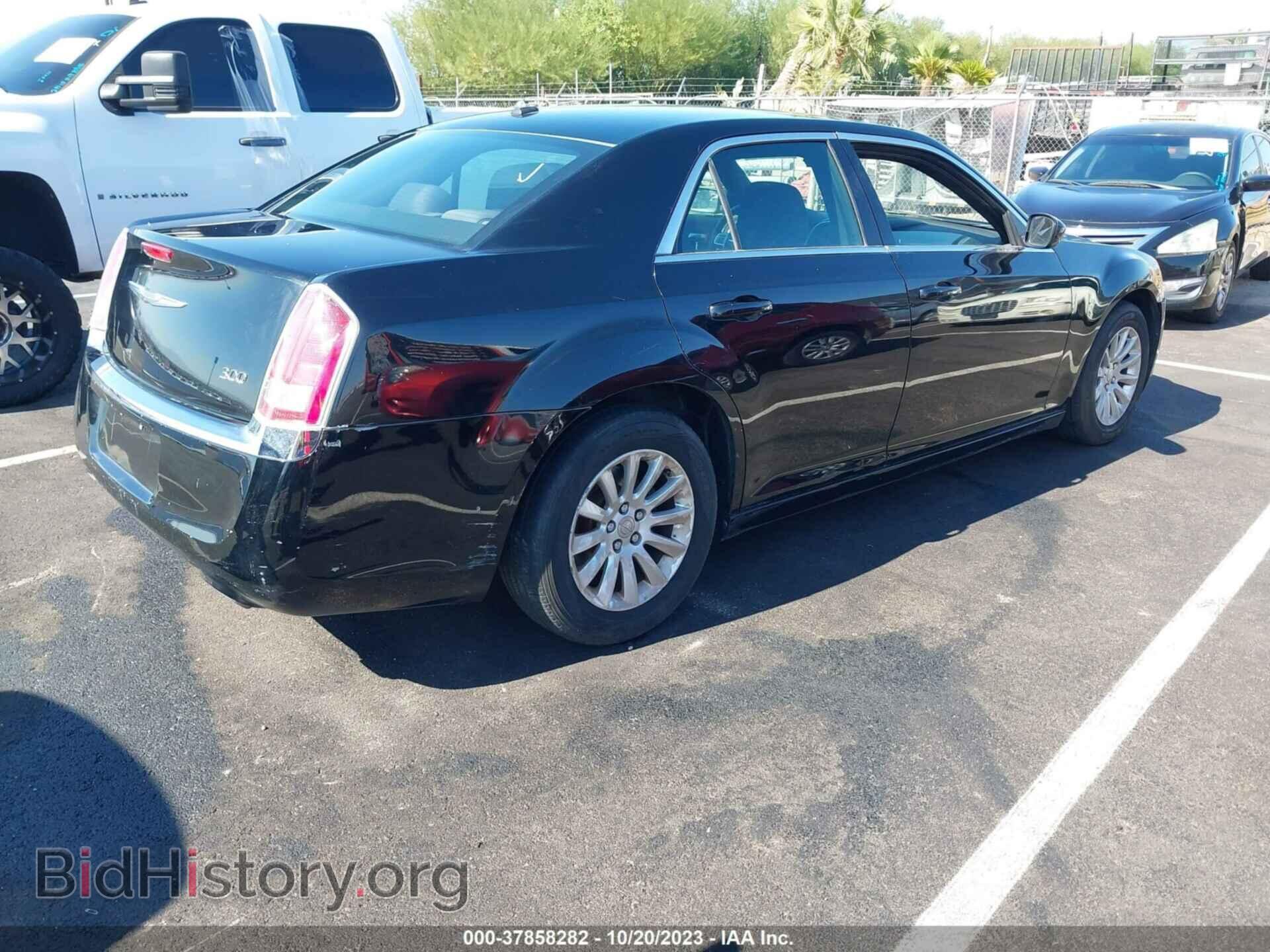 2012 CHRYSLER 300 - VIN: 2C3CCAAG5CH129751 - Фото 4