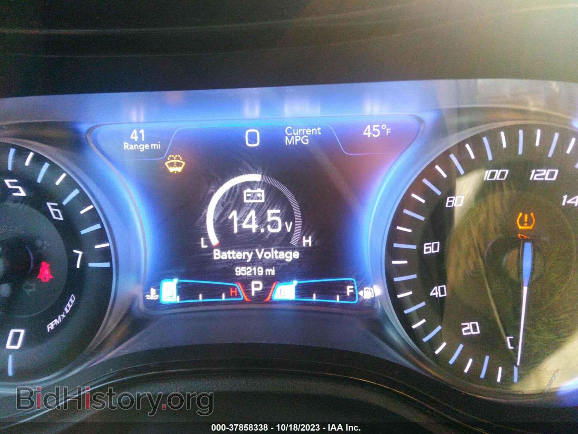 2015 CHRYSLER 300 - VIN: 2C3CCABG8FH867630 - Photo 7
