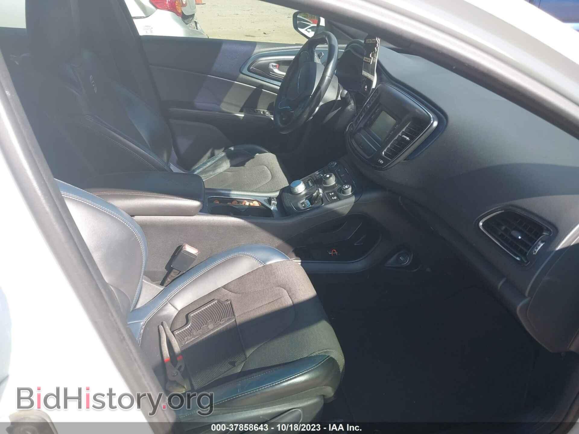 2016 CHRYSLER 200 - VIN: 1C3CCCBB7GN150631 - Фото 5