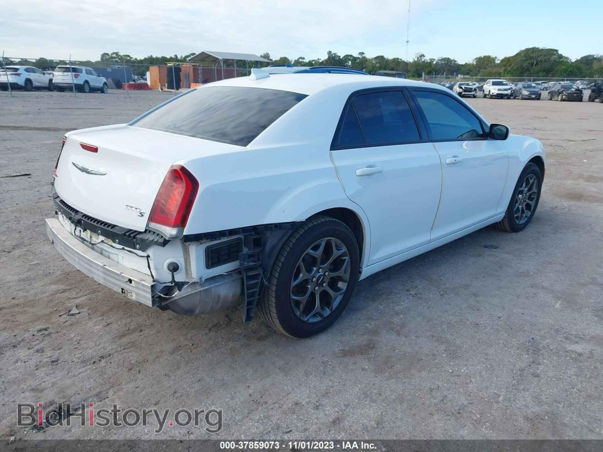 2016 CHRYSLER 300 - VIN: 2C3CCAGG5GH296009 - Фото 4