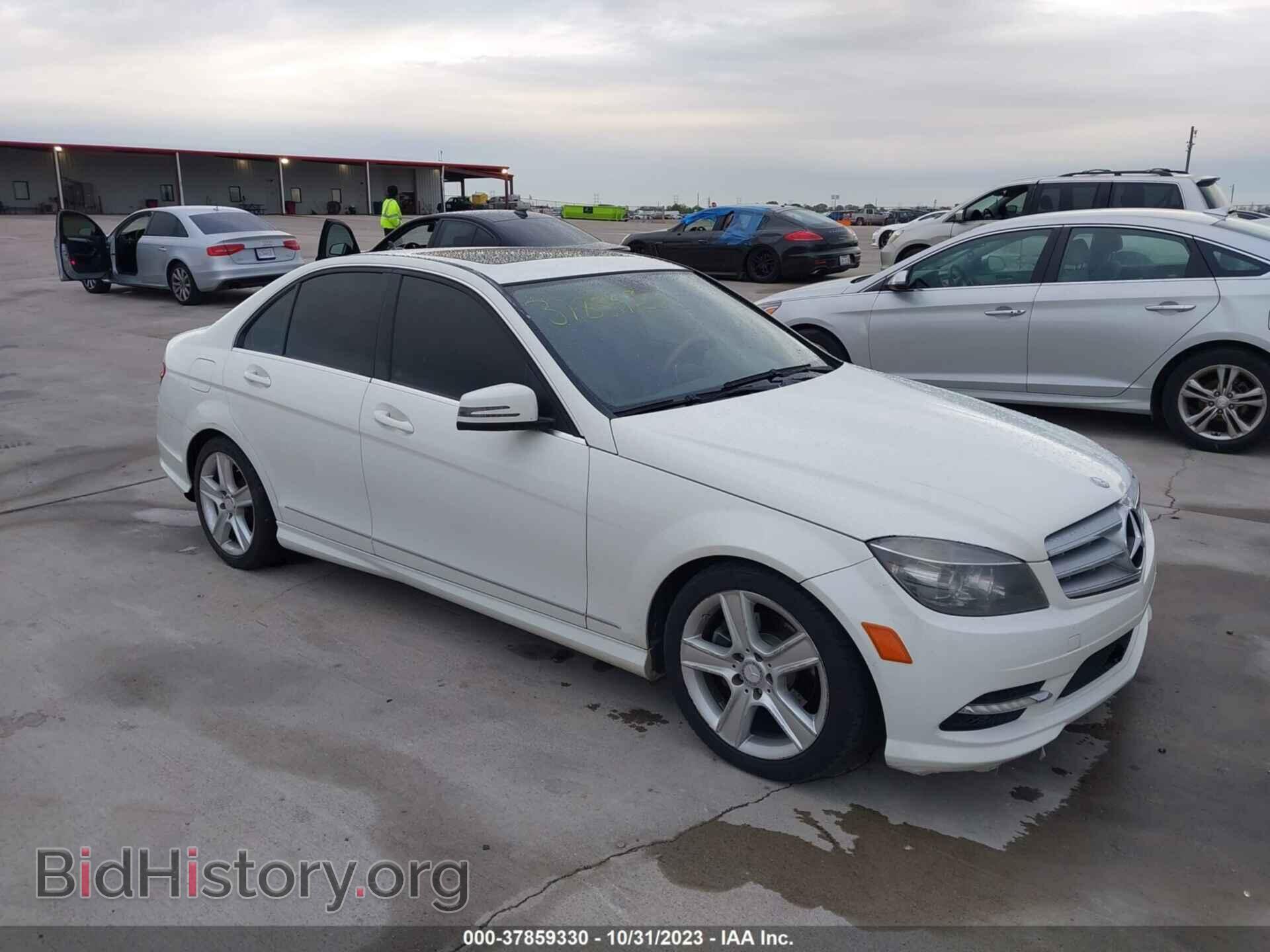 Photo WDDGF5EB1BR174524 - MERCEDES-BENZ C-CLASS 2011