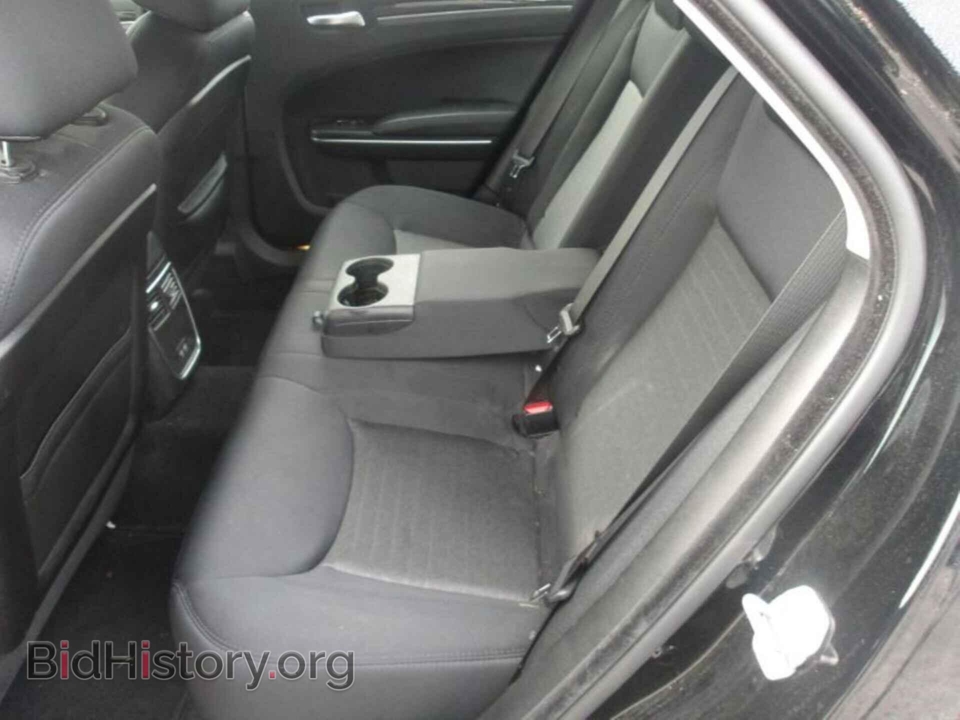 2019 CHRYSLER 300 - VIN: 2C3CCARG9KH660373 - Фото 8