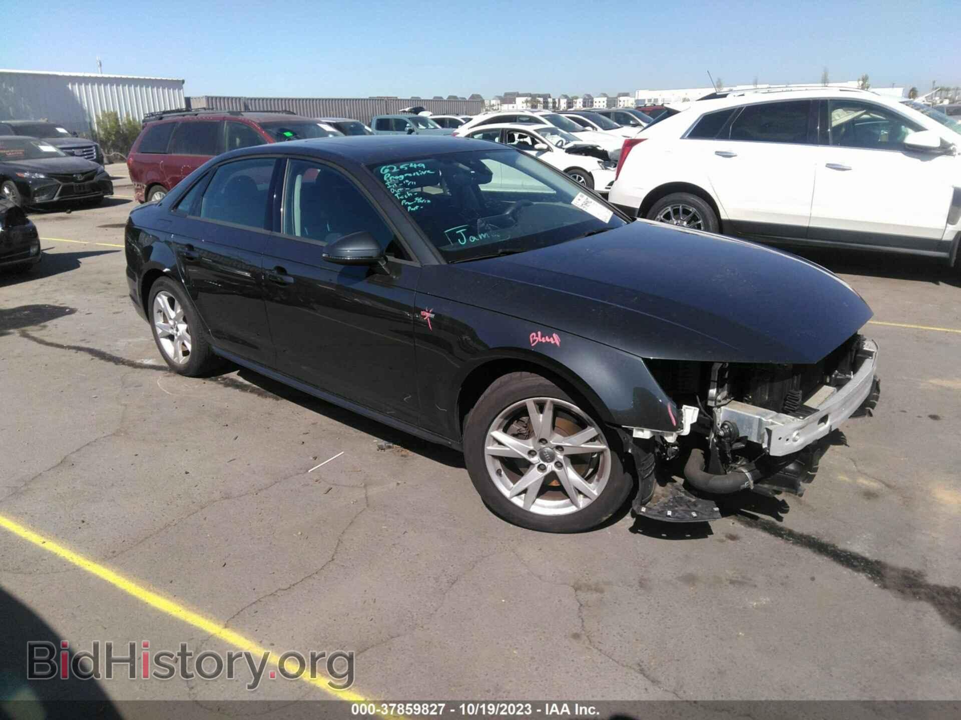 Photo WAUKMAF4XJA210854 - AUDI A4 2018