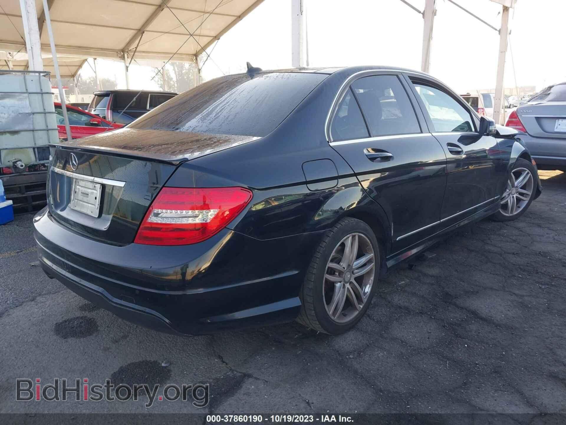 2014 MERCEDES-BENZ C-CLASS - VIN: WDDGF4HB2EA935683 - Фото 4