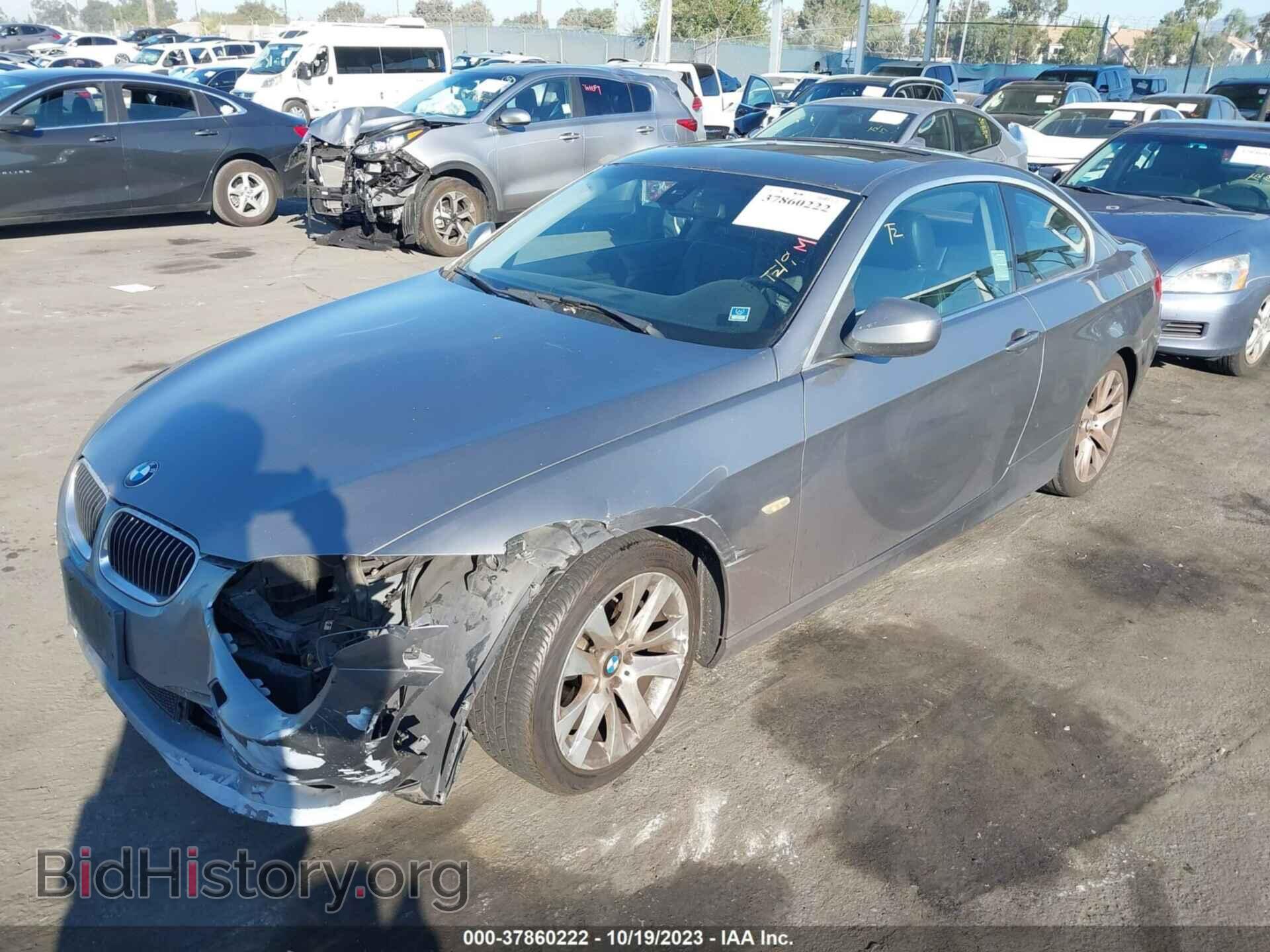 2012 BMW 328I - VIN: WBAKE5C57CE756525 - Фото 2