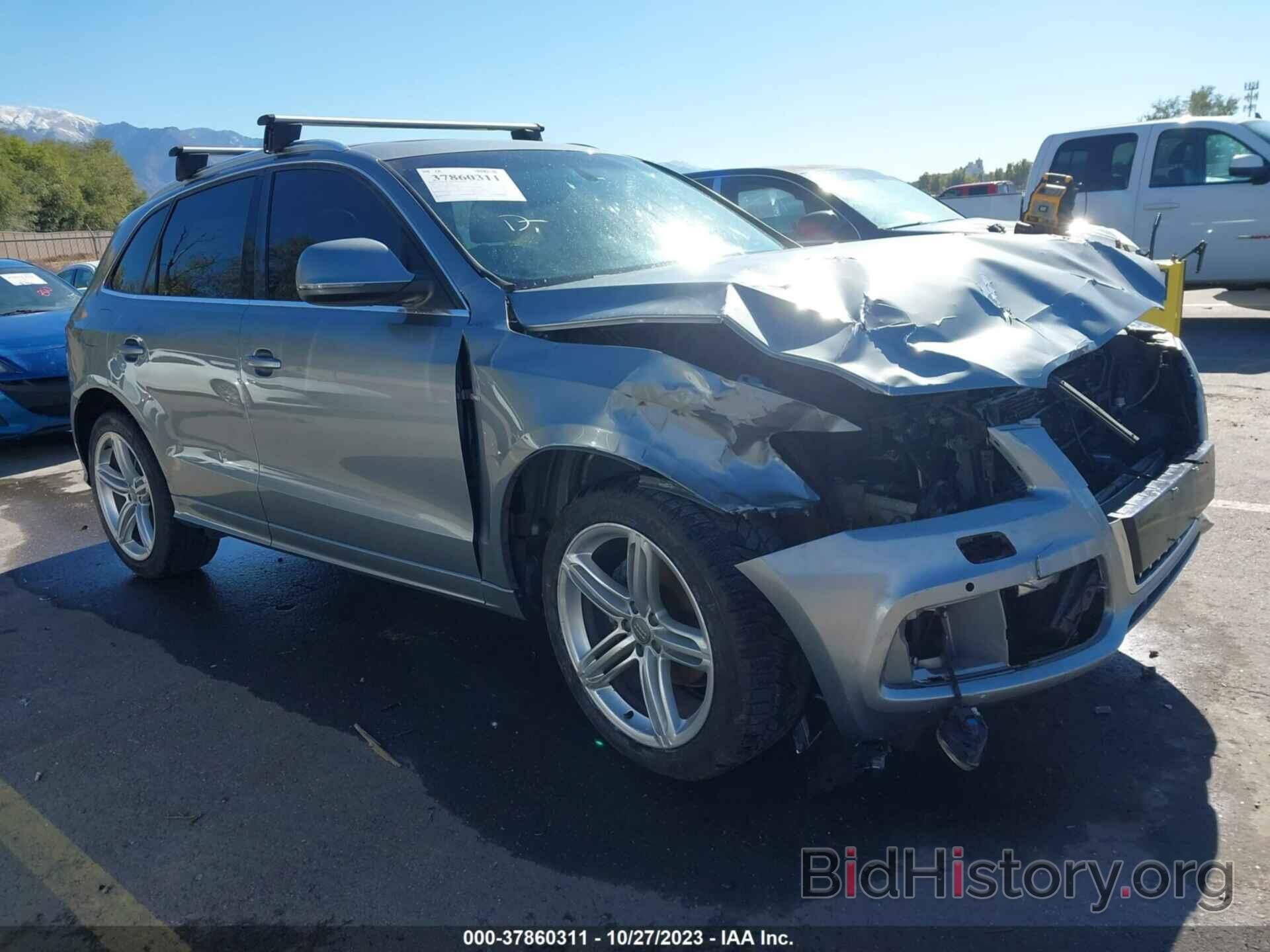 Photo WA1WKAFPXAA031647 - AUDI Q5 2010